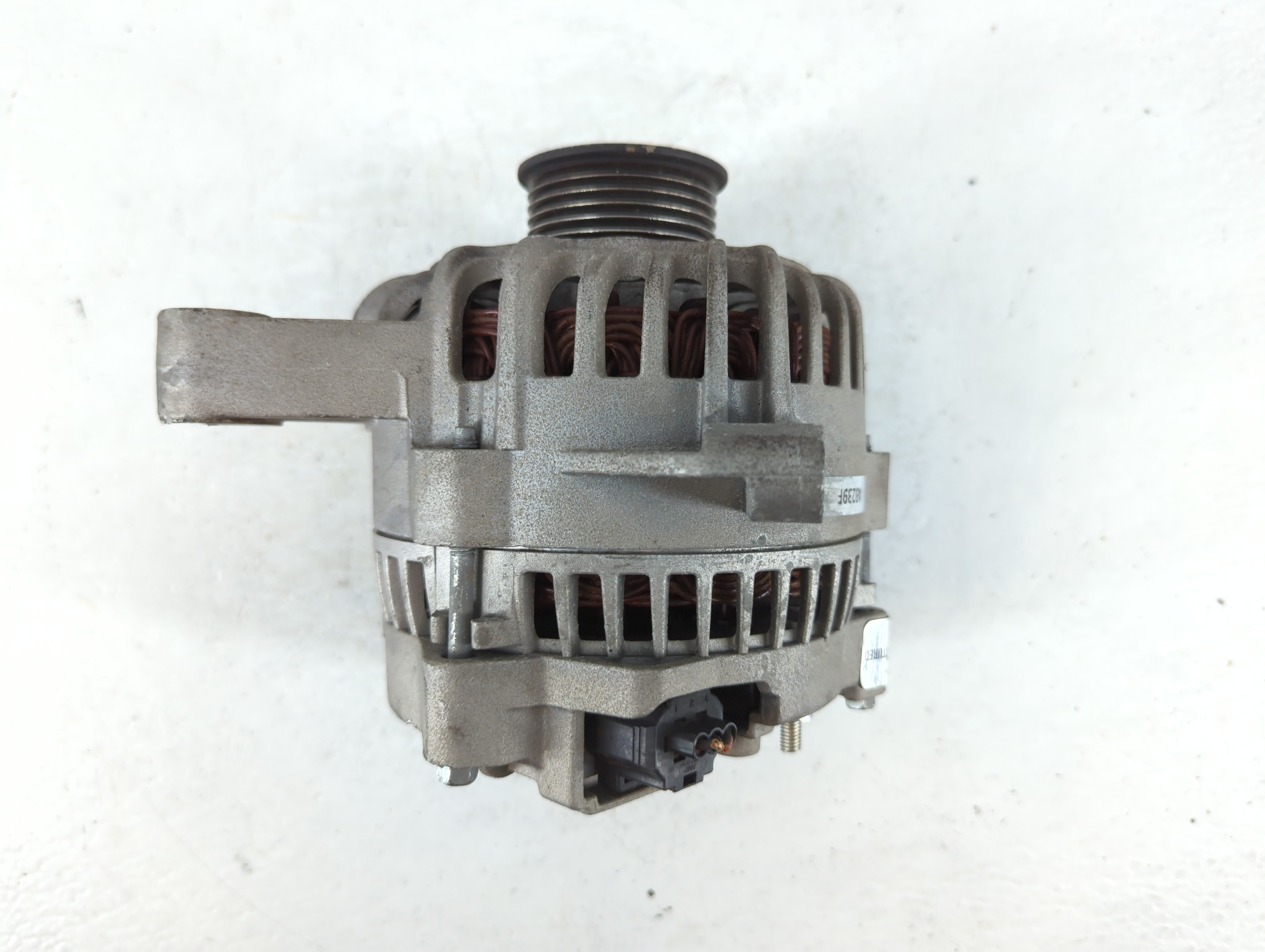 2003 Lincoln Navigator Alternator Generator Charging Assembly Engine Oem 1035097 - Oemusedautoparts1.com