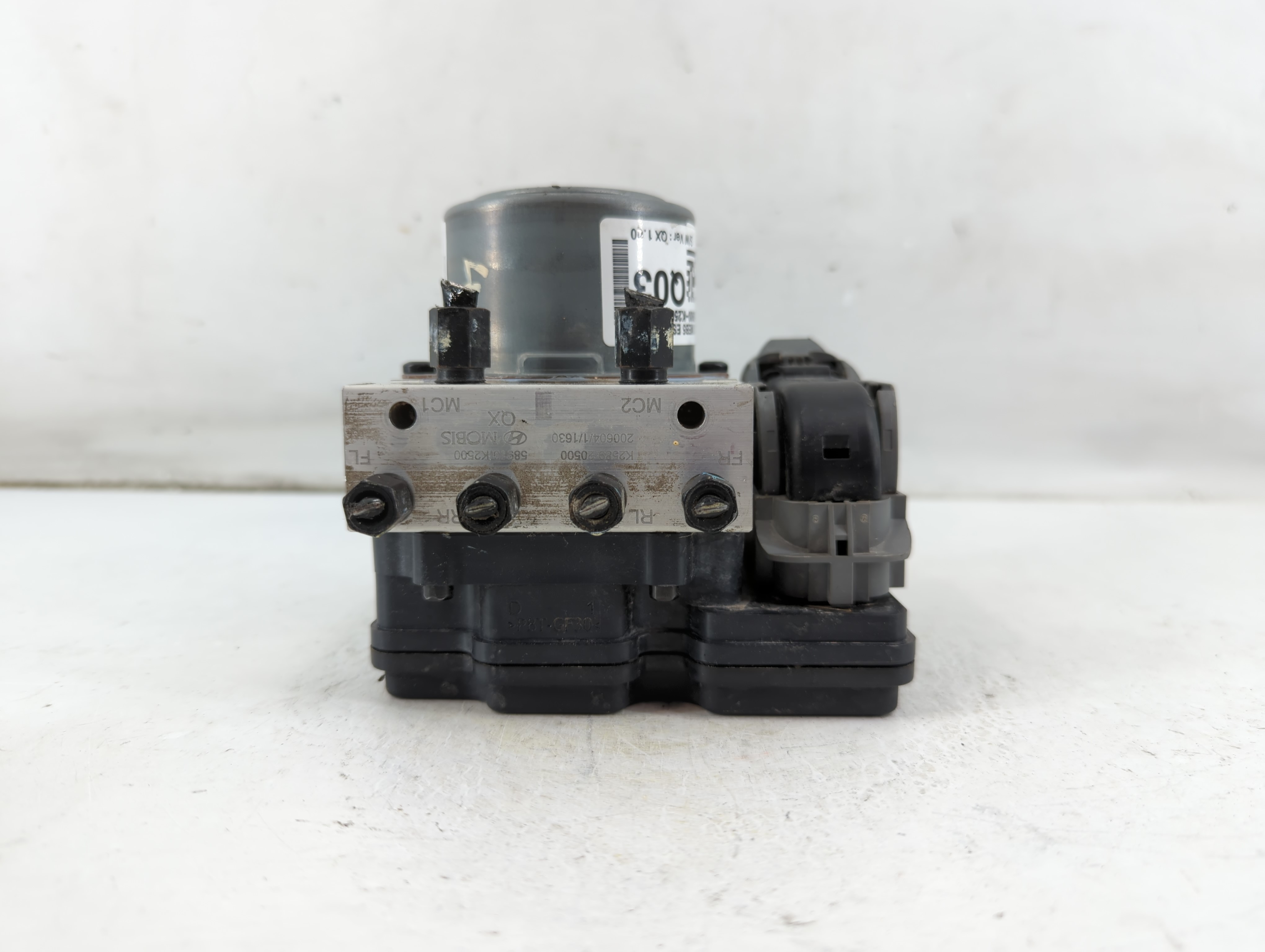 2020-2020 Hyundai Venue Abs Pump Control Module 1035107 - Oemusedautoparts1.com