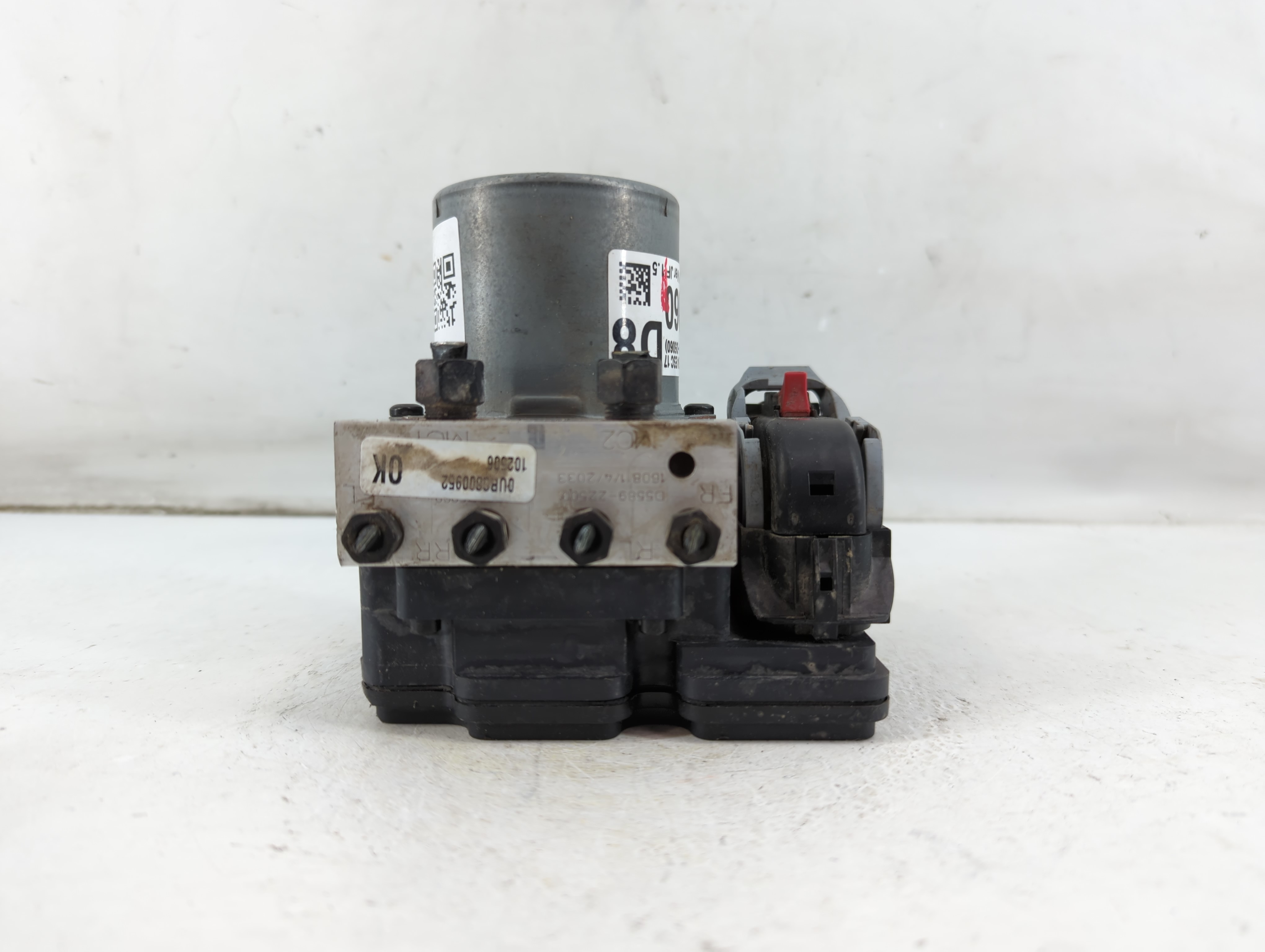 Picture of 2016-2018 Kia Optima Abs Pump Control Module 1035109