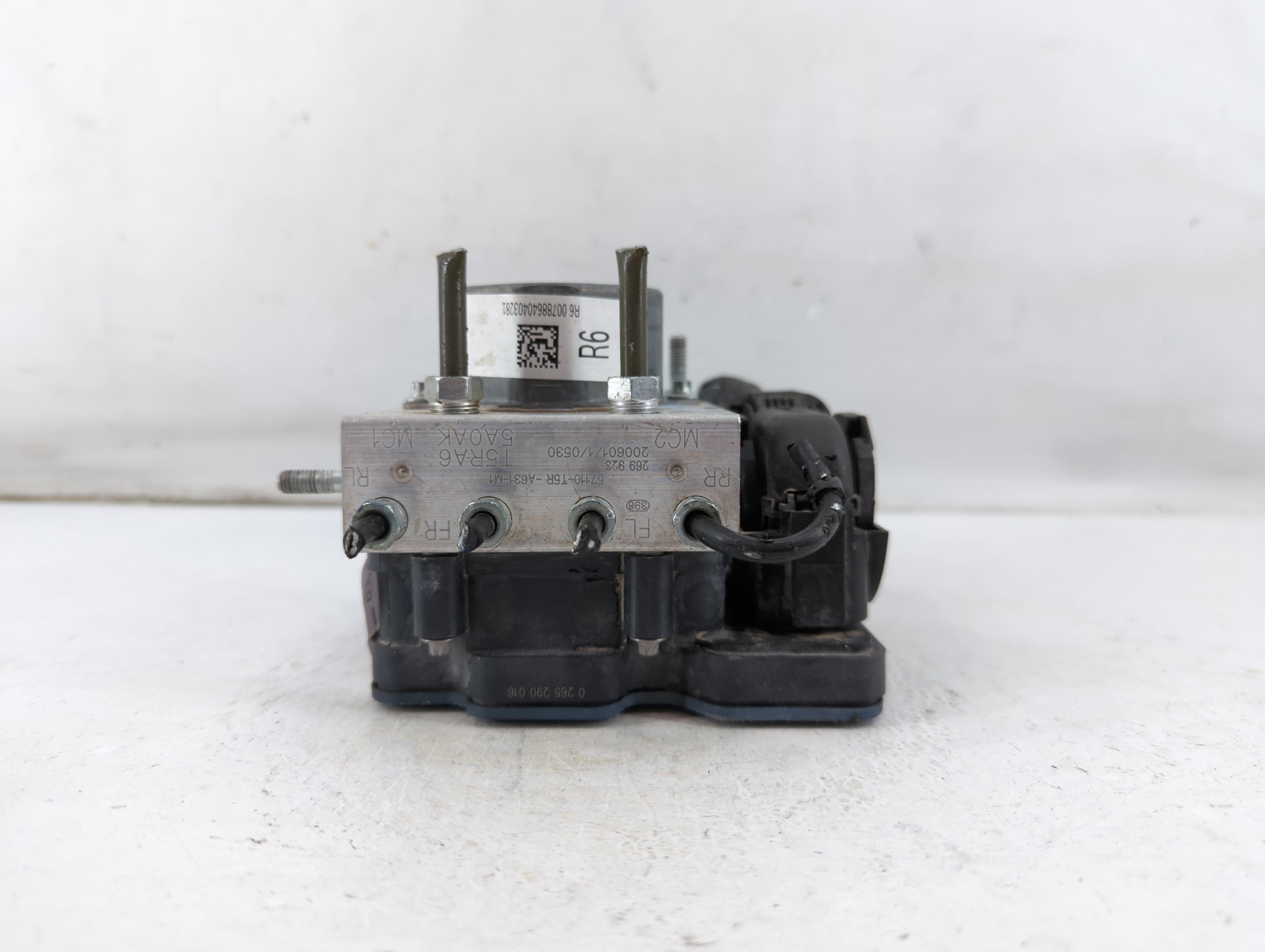 2017-2020 Honda Fit Abs Pump Control Module 1035110 - Oemusedautoparts1.com