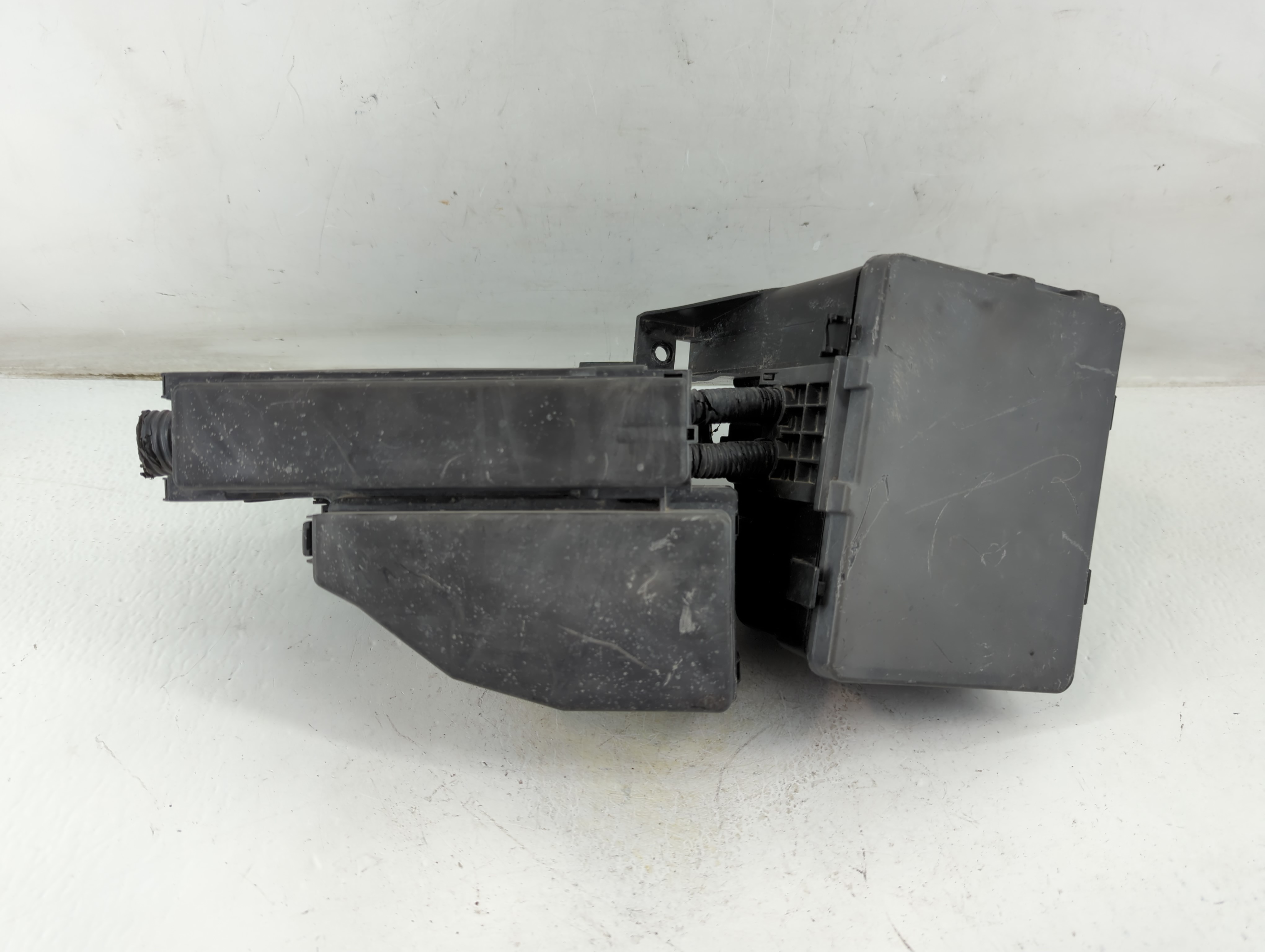 Picture of 2014-2014 Nissan Pathfinder Fusebox Fuse Box Relay Module 4233 Na2 1035119