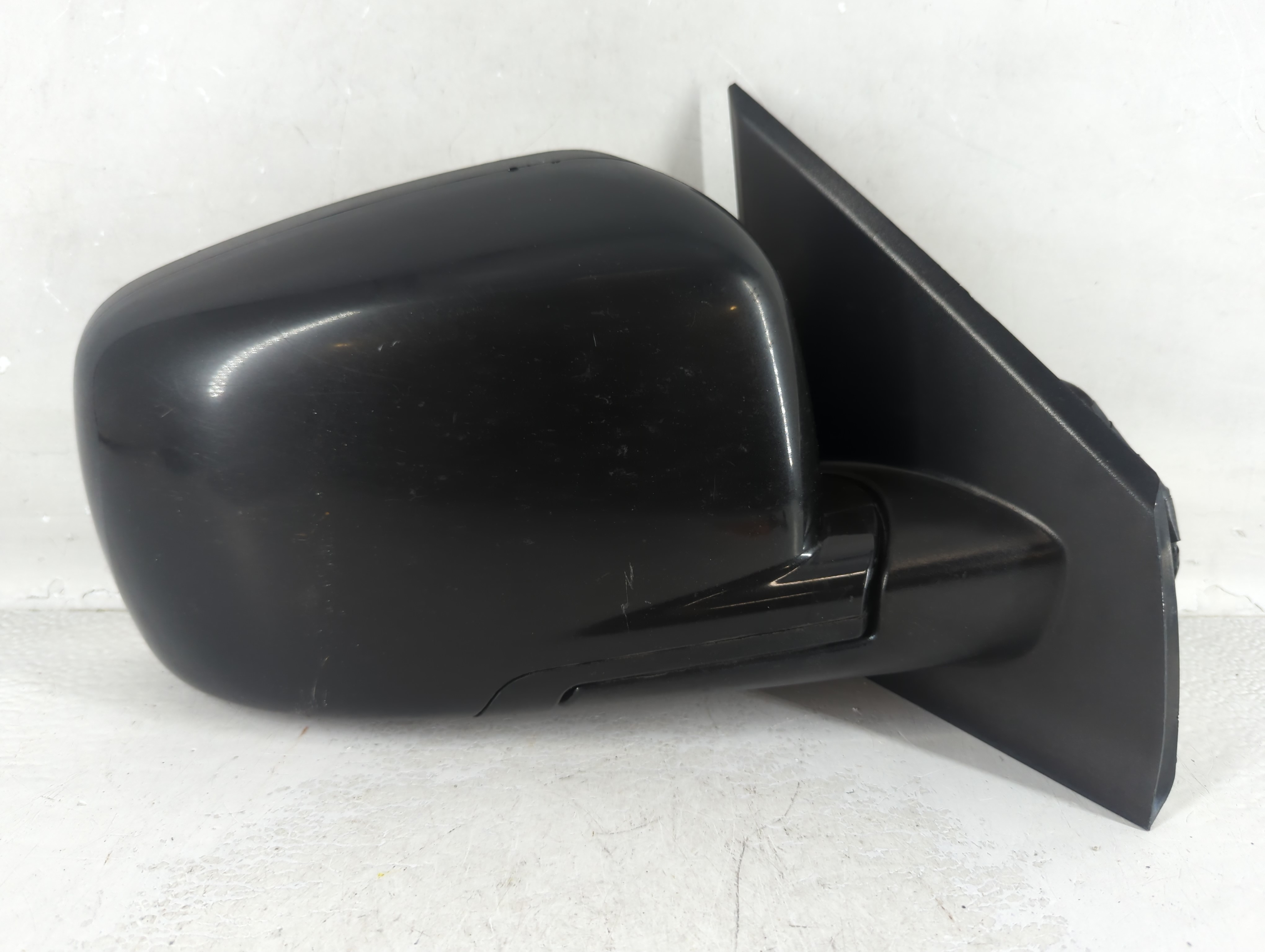 2013 Dodge Journey Passenger Right Side View Manual Door Mirror Black 1035161 - Oemusedautoparts1.com