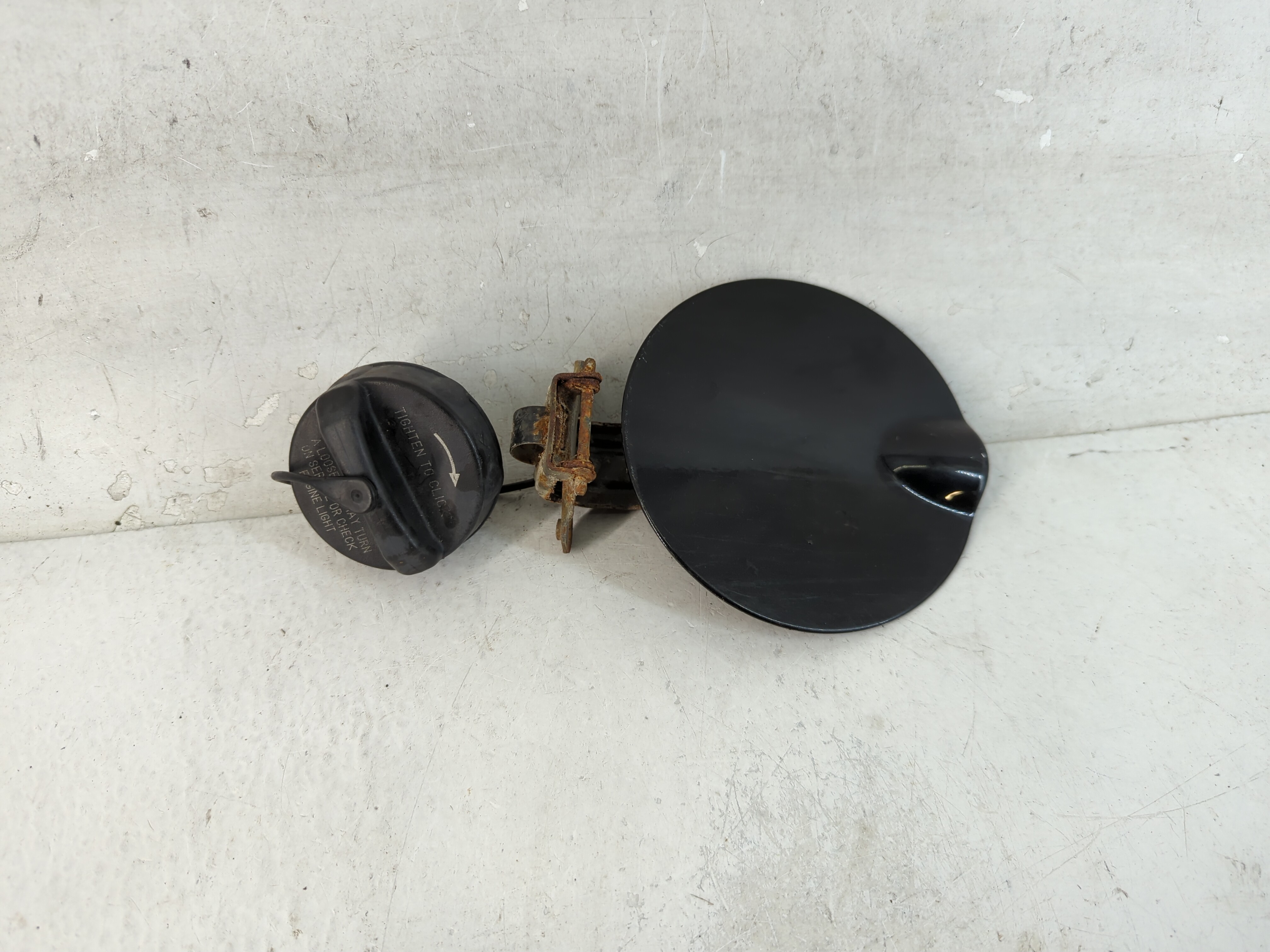 Picture of 2010 Dodge Journey Fuel Tank Door Lid Gas Tank Black 1035187