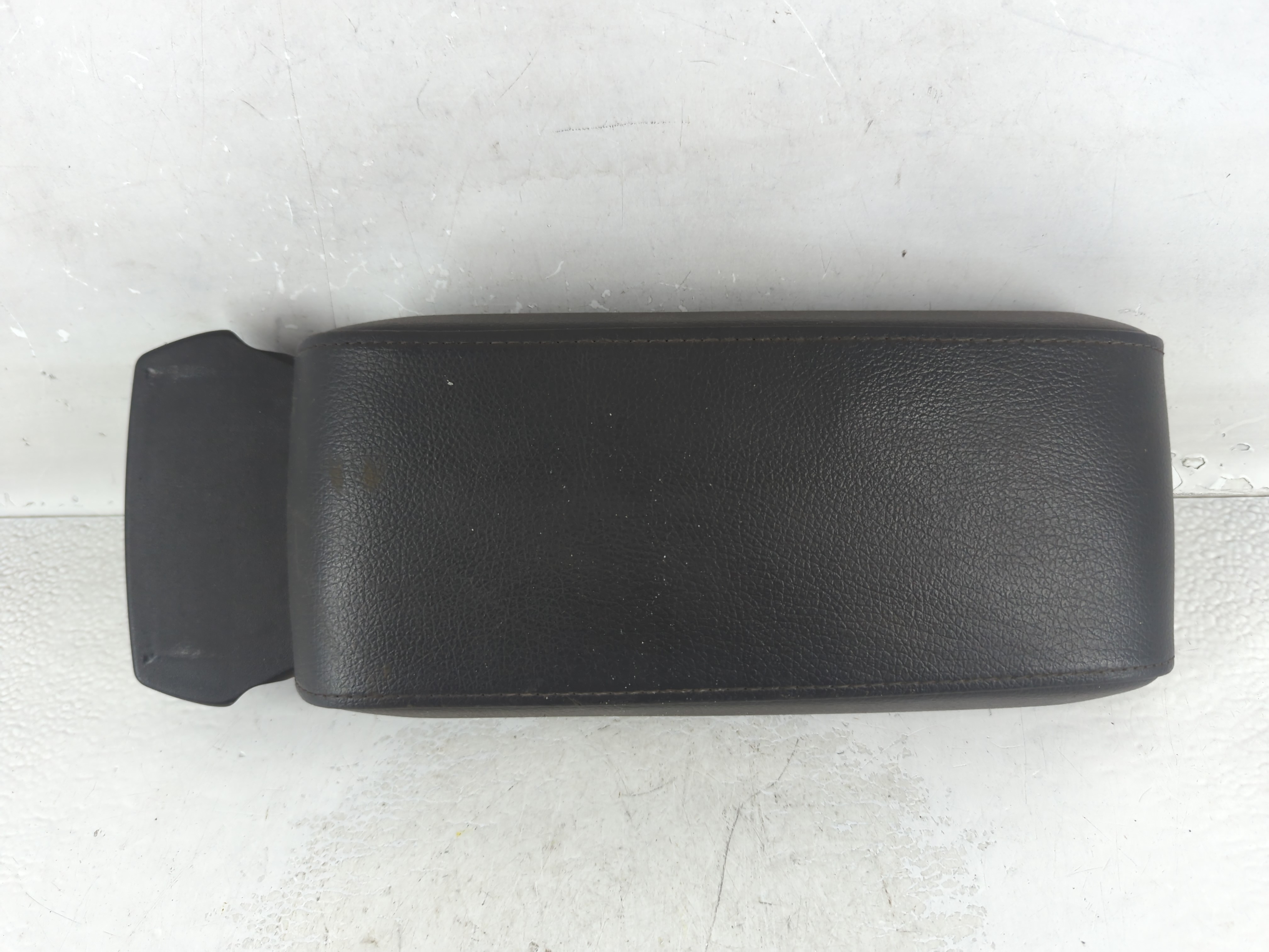 Picture of 2009-2011 Dodge Journey Center Console Armrest Cover Lid Black 1035195