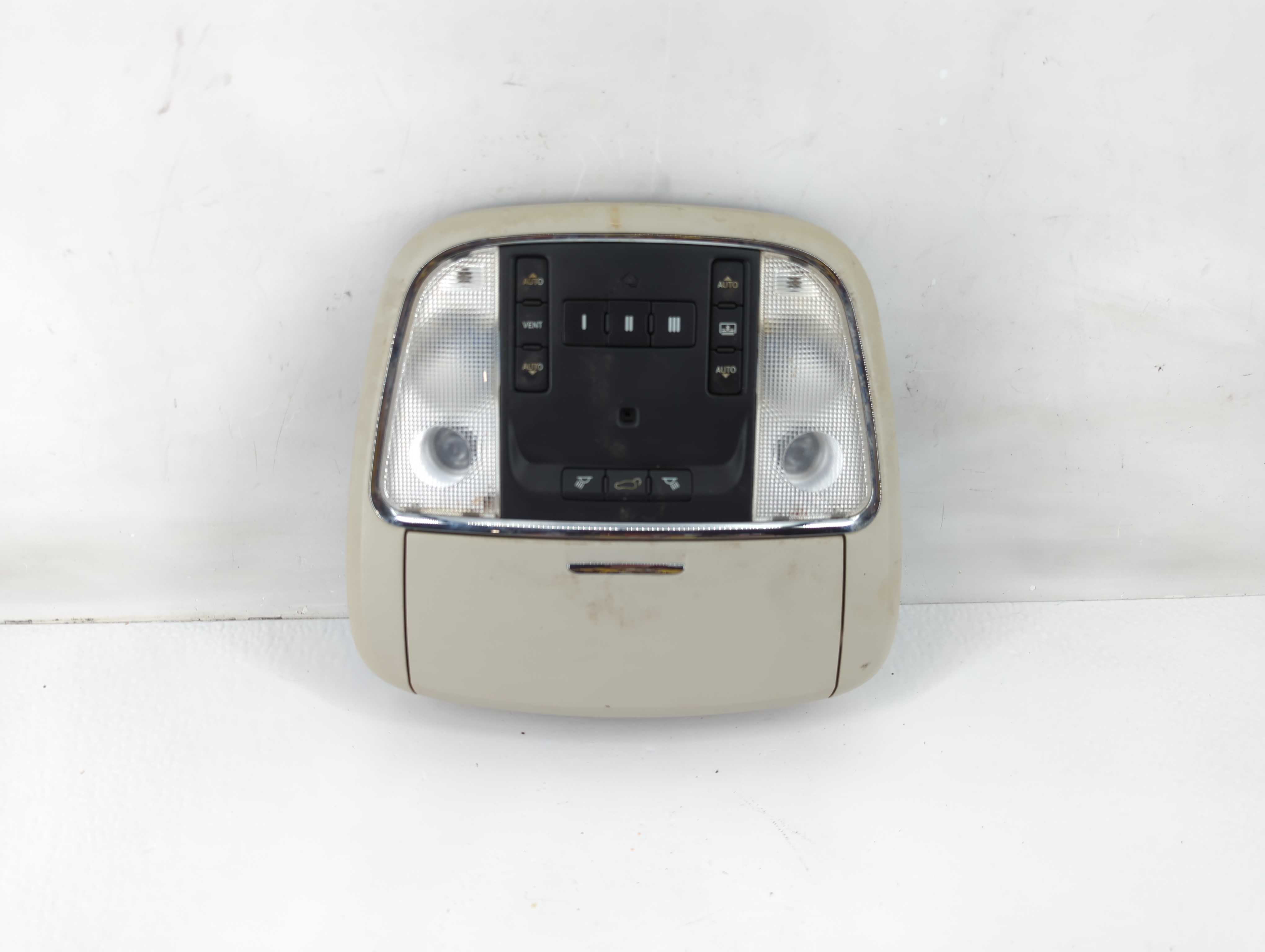 Picture of 2011-2015 Jeep Grand Cherokee Overhead Roof Console Interior Dome Light 1035215