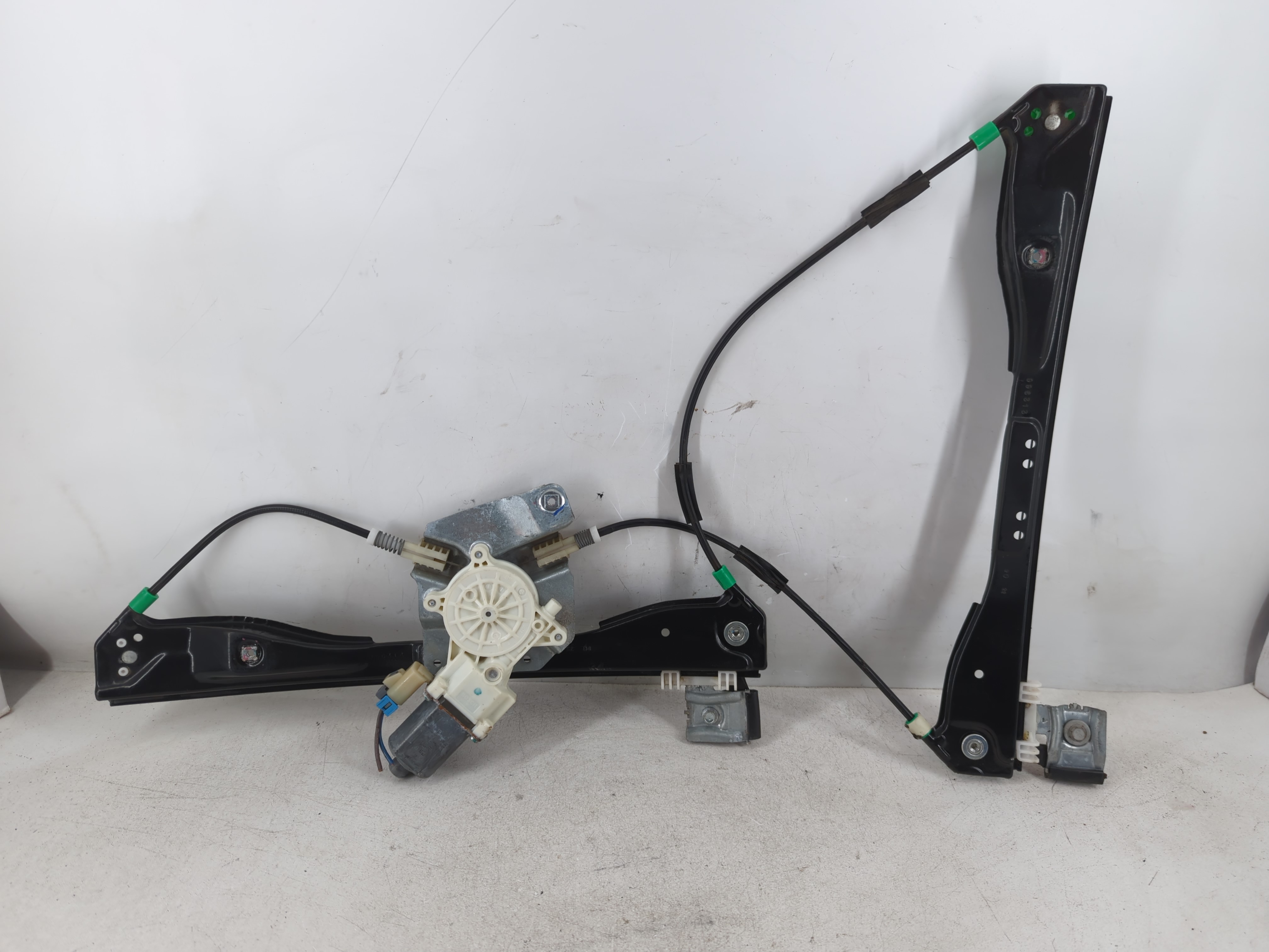 Picture of 2005-2010 Pontiac G6 Window Regulator Passenger Front 1035296