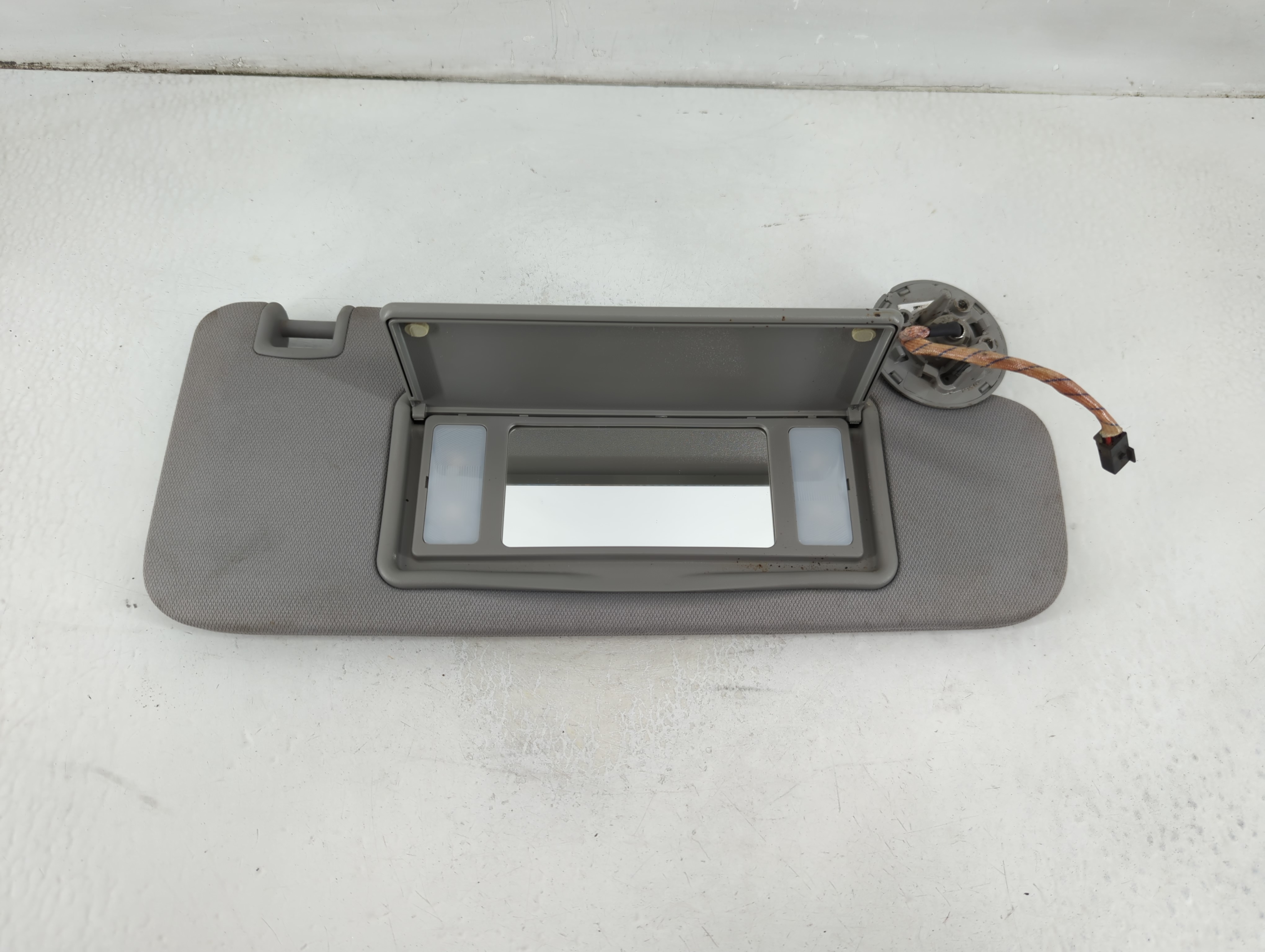 Picture of 2016-2021 Chevrolet Malibu Passenger Sun Visor Mirror Right Sunvisor 1035361