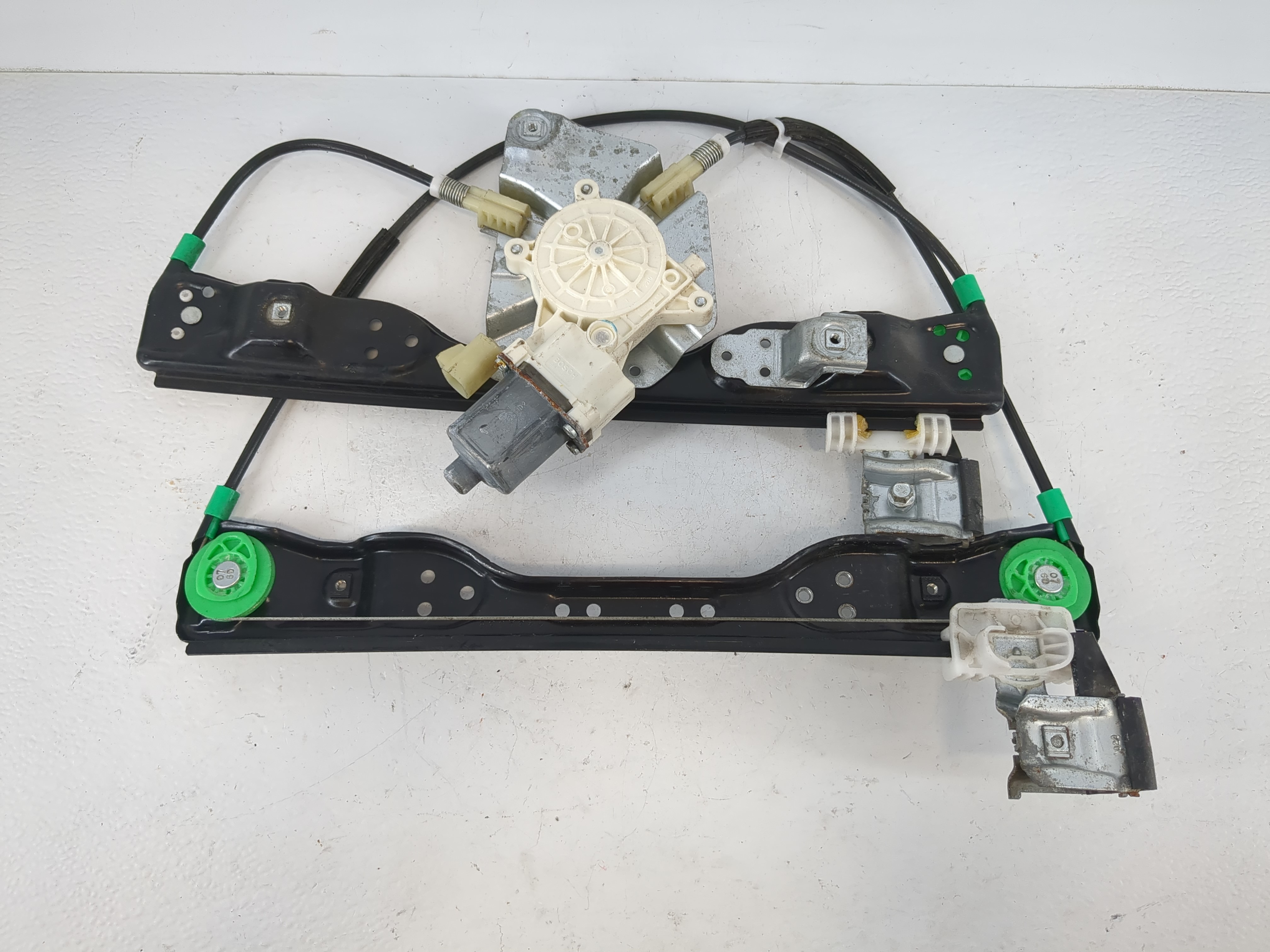 Picture of Hummer H3 Driver Front Left Power Window Motor 1035598