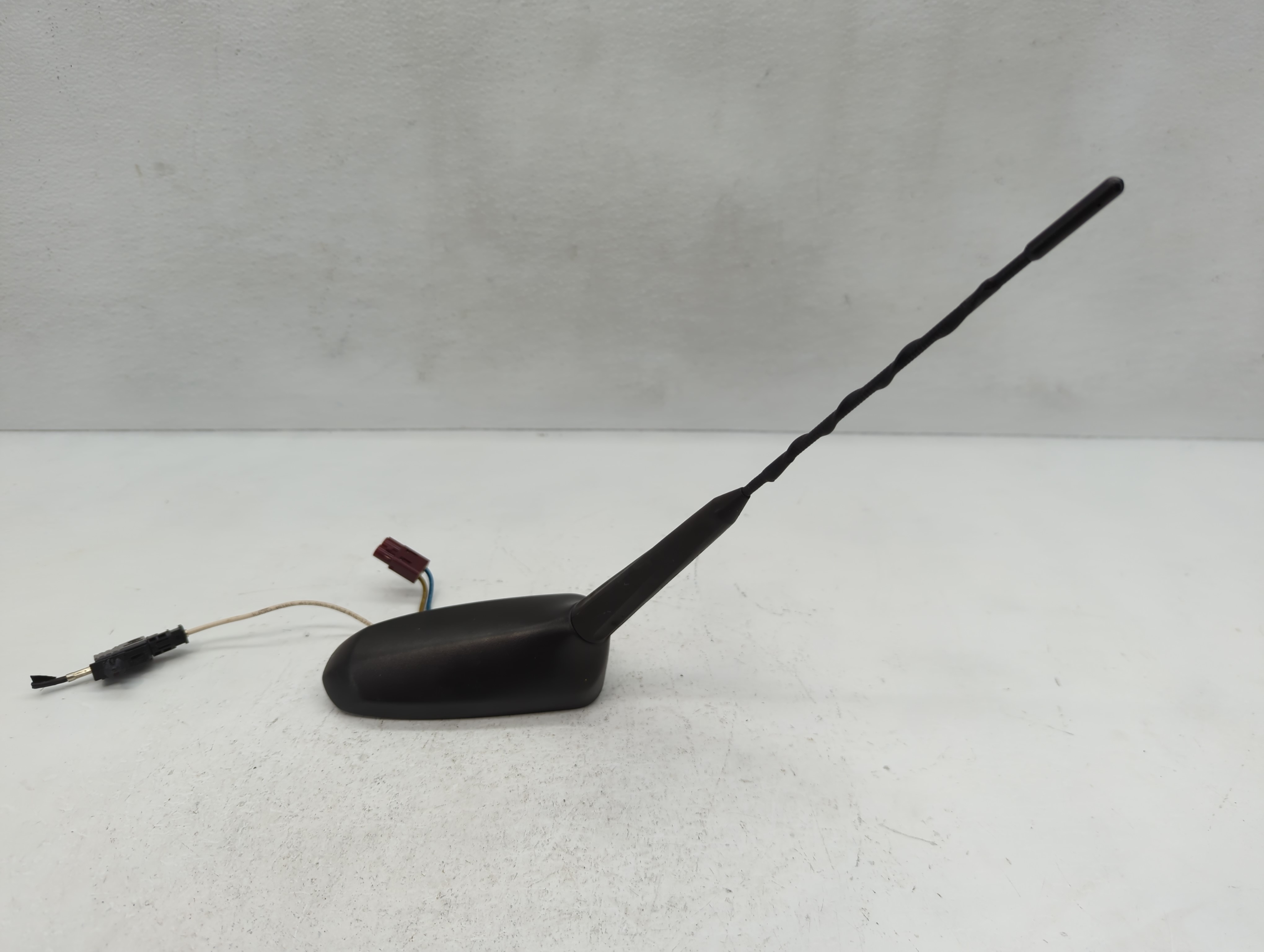 2012 Chevrolet Sonic Radio Antenna Mast 1035699 - Oemusedautoparts1.com