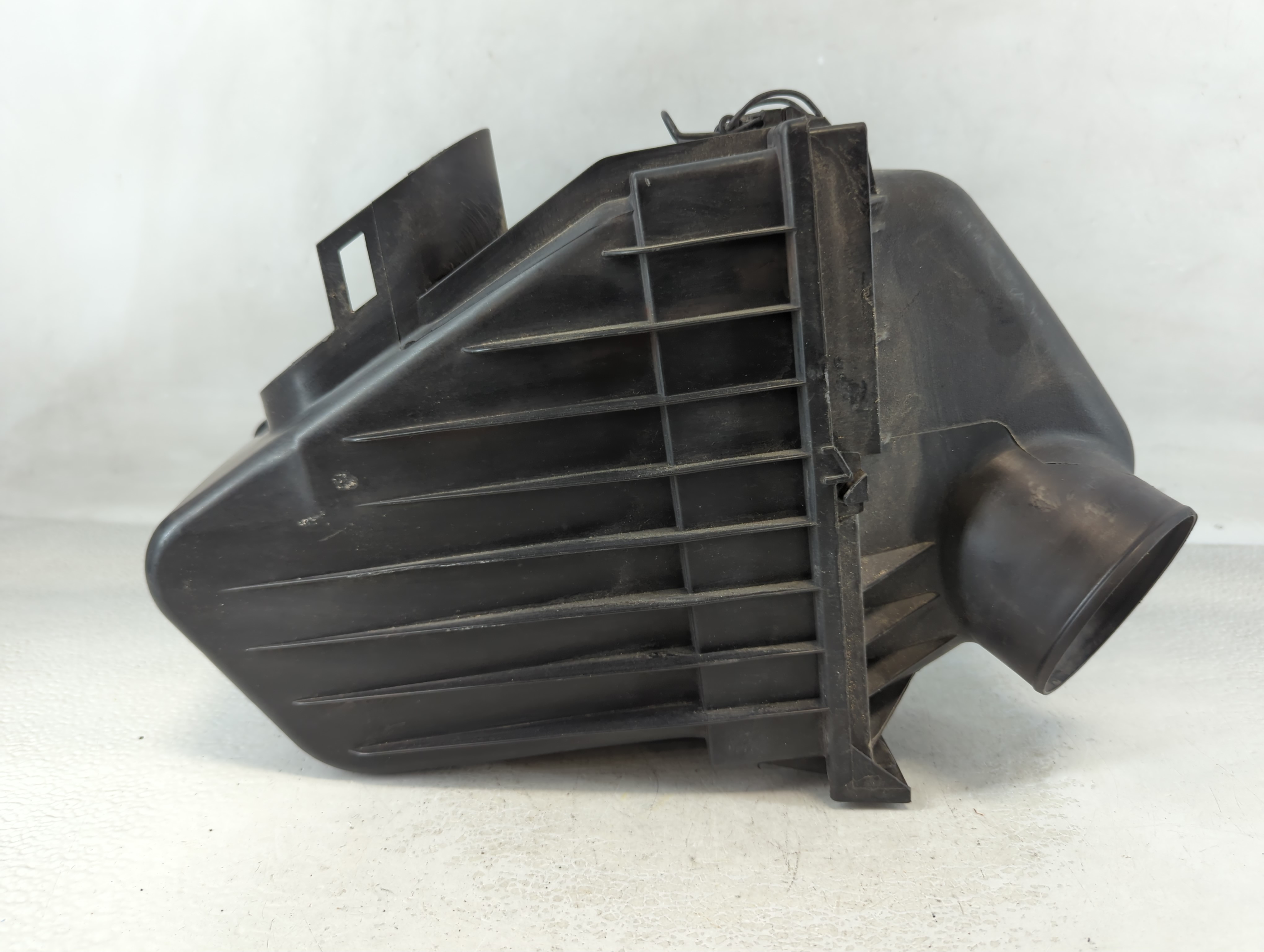 2008-2012 Jeep Liberty Air Cleaner Intake-duct Hose Tube 1035936 - Oemusedautoparts1.com