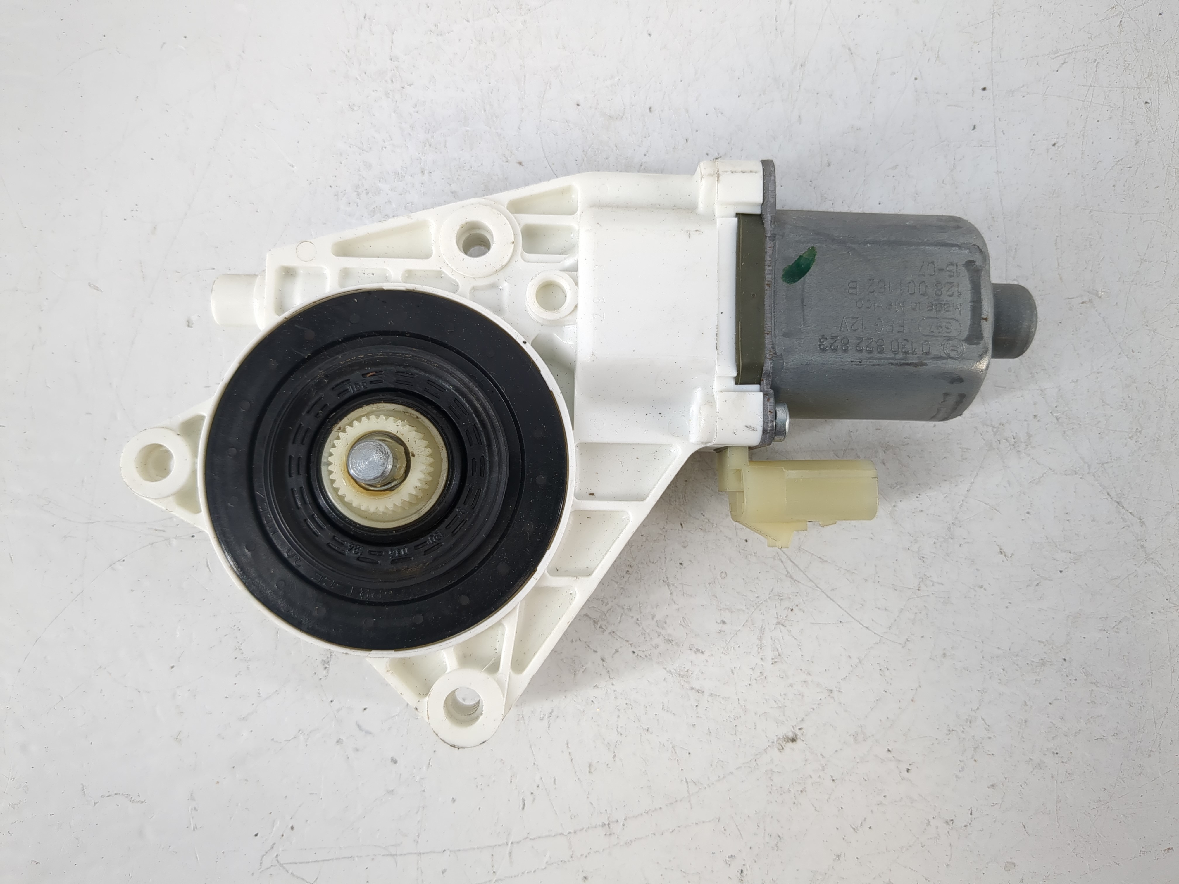 2013-2016 Dodge Dart Driver Rear Left Power Window Motor 1035995 - Oemusedautoparts1.com