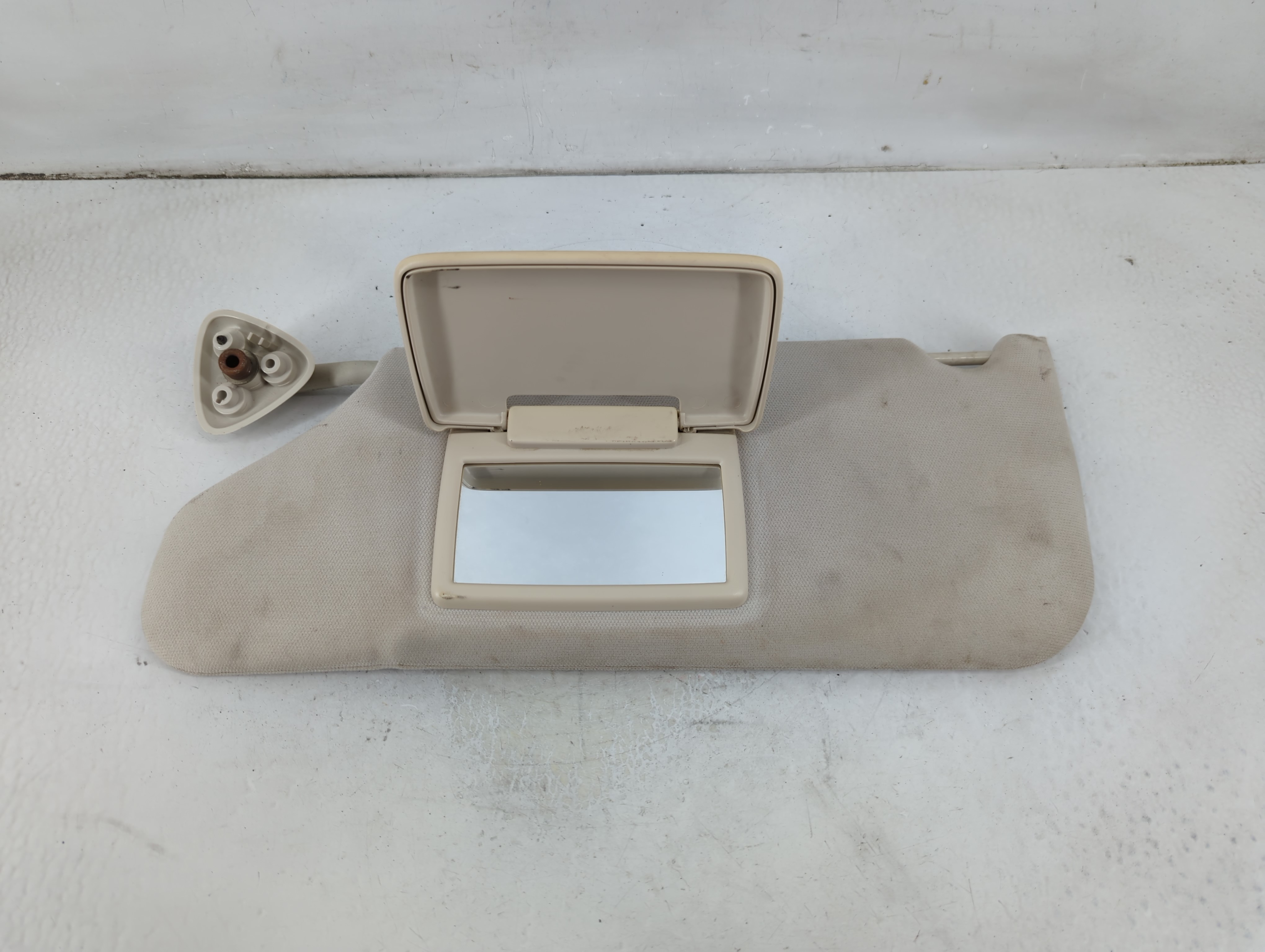 Picture of 2008-2010 Chrysler 300 Driver Sun Visor Mirror Left Sunvisor Grey 1036219