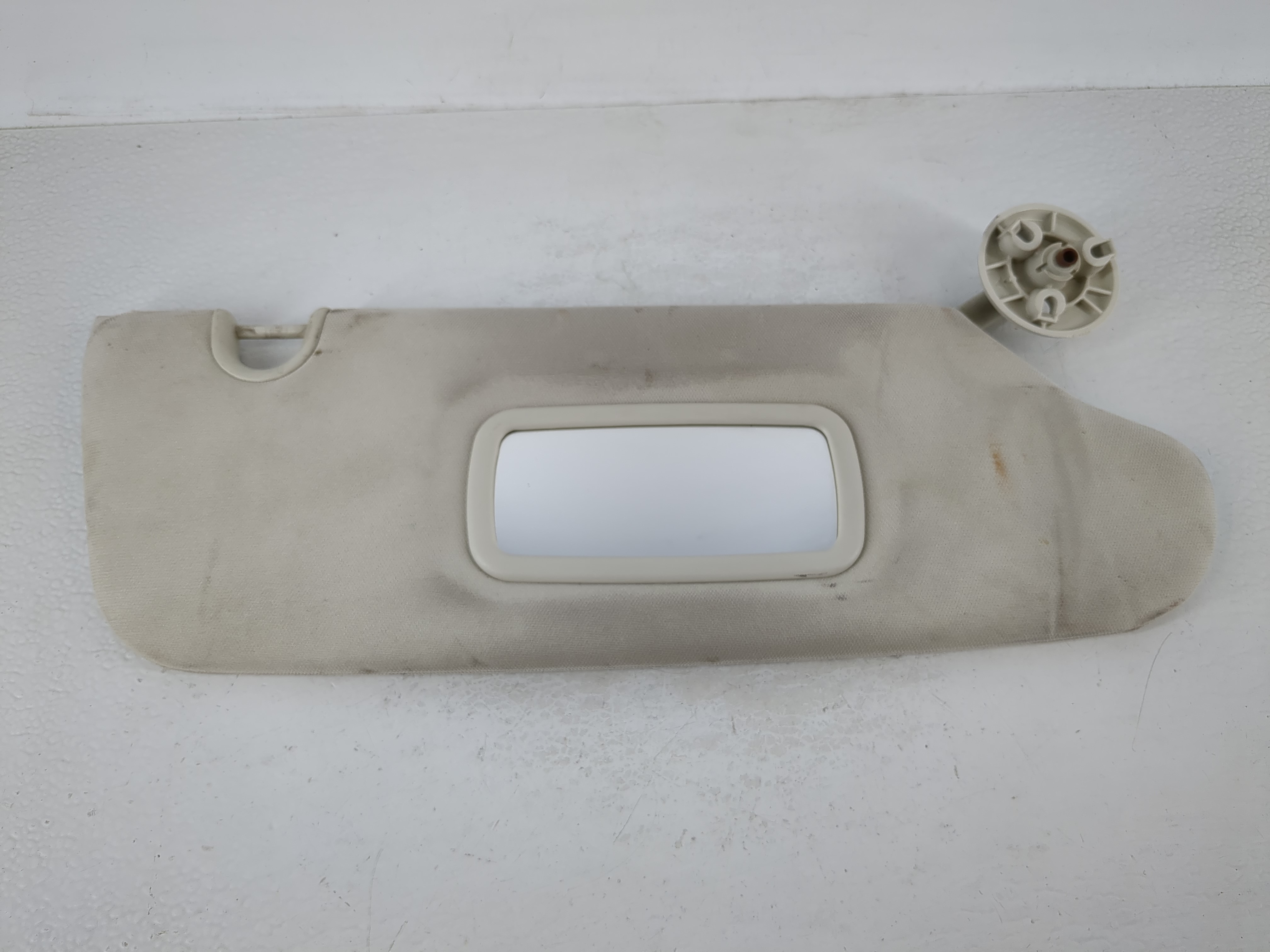 Picture of 2008-2010 Dodge Grand Caravan Passenger Sun Visor Mirror Right Sunvisor 1036320