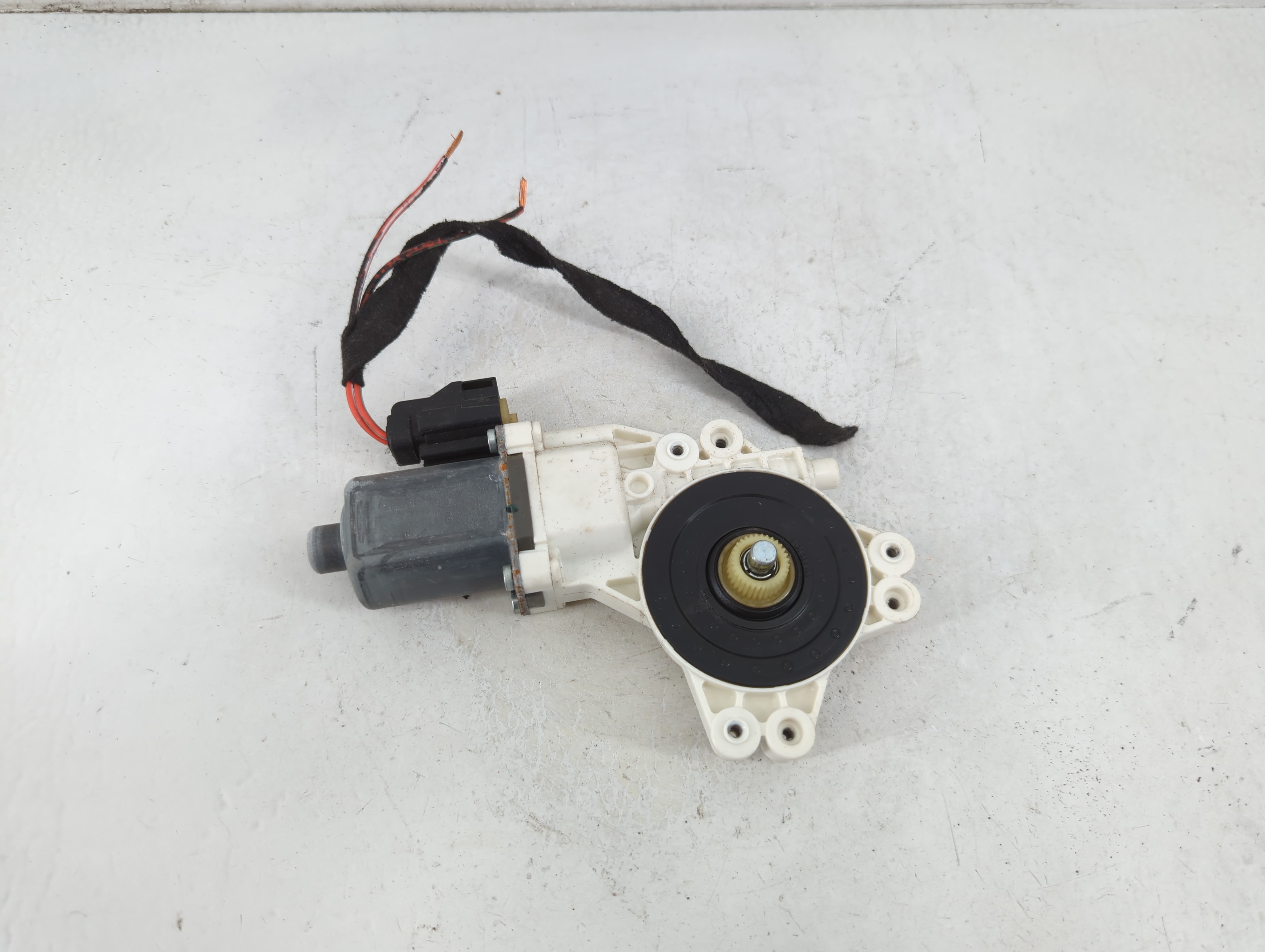 Picture of Jeep Compass Driver Front Left Power Window Motor 1036356
