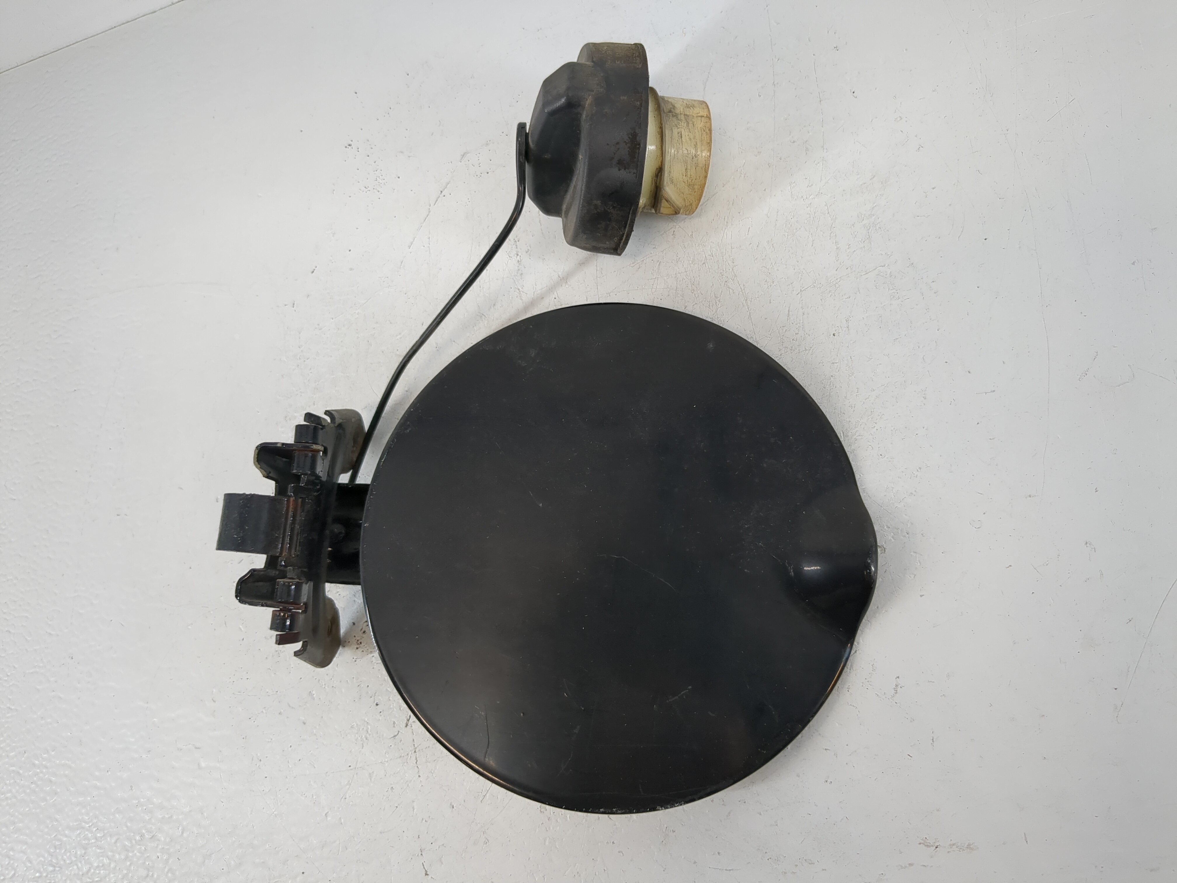 Picture of 2005 Dodge Ram 1500 Fuel Tank Door Lid Gas Tank Black 1036465