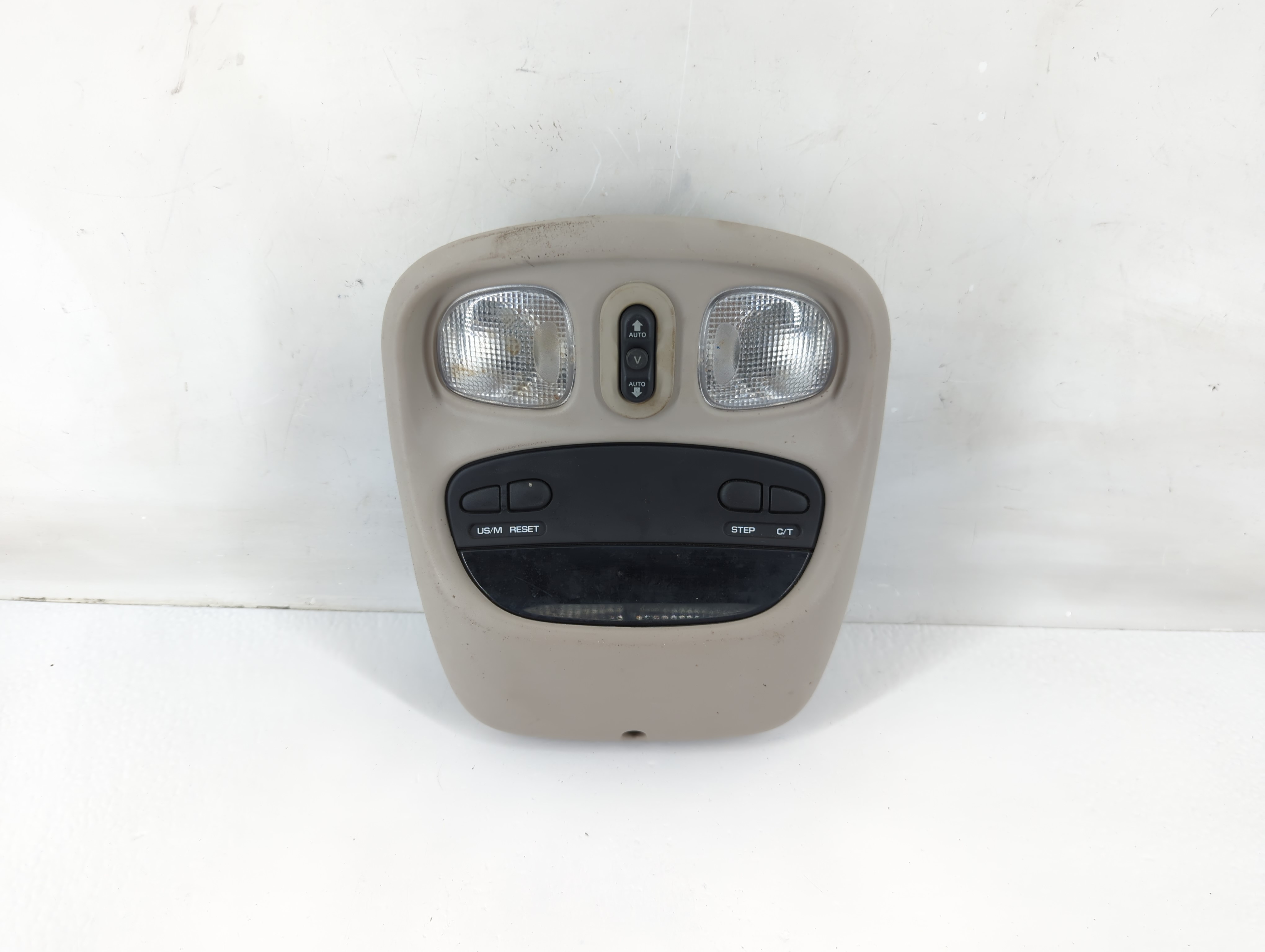 Picture of 2005-2005 Dodge Ram 1500 Overhead Roof Console Interior Dome Light 1036483