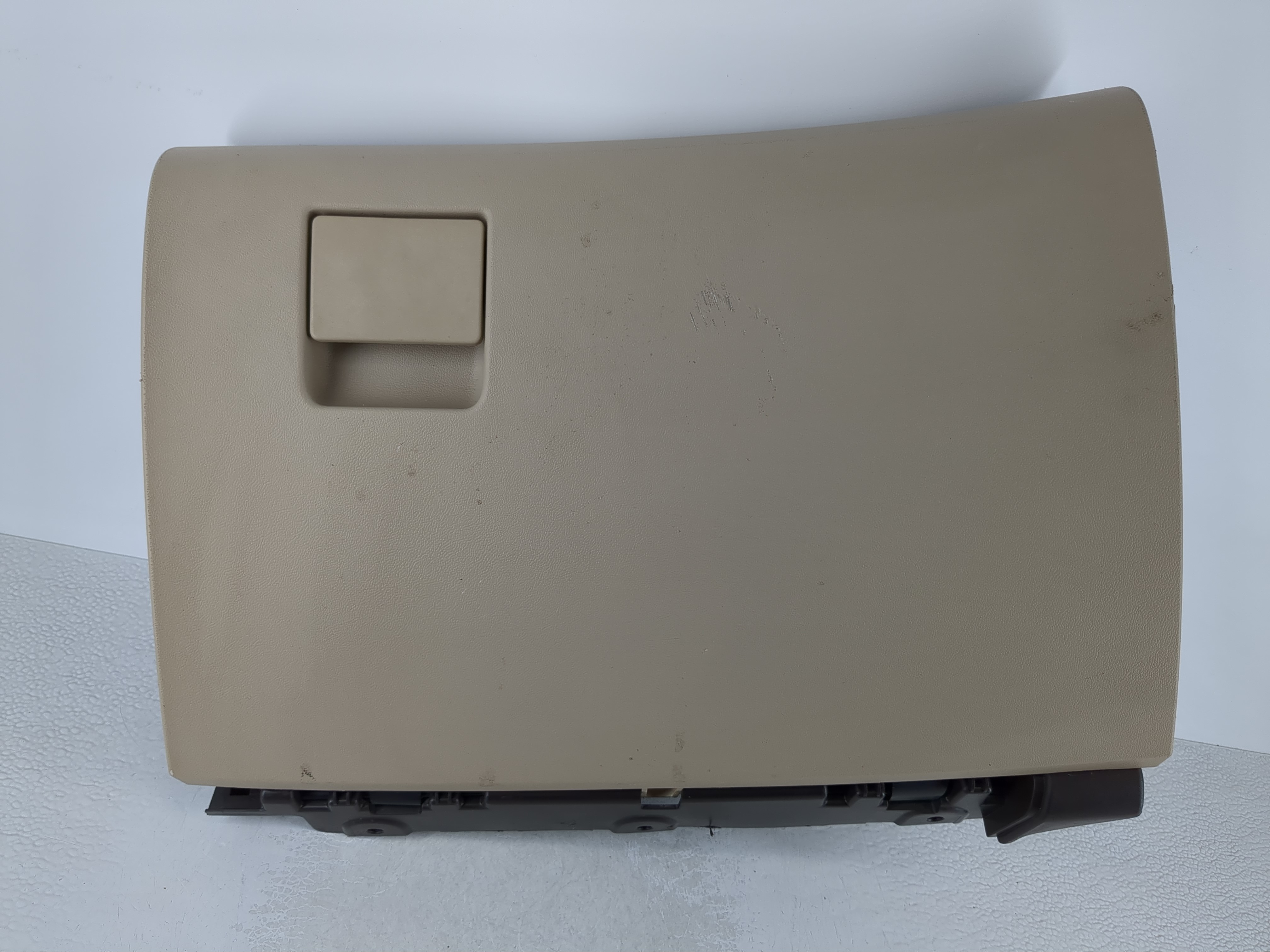 Picture of 2011 Buick Regal Passenger Glove Box Door Storage Compartment 1036543