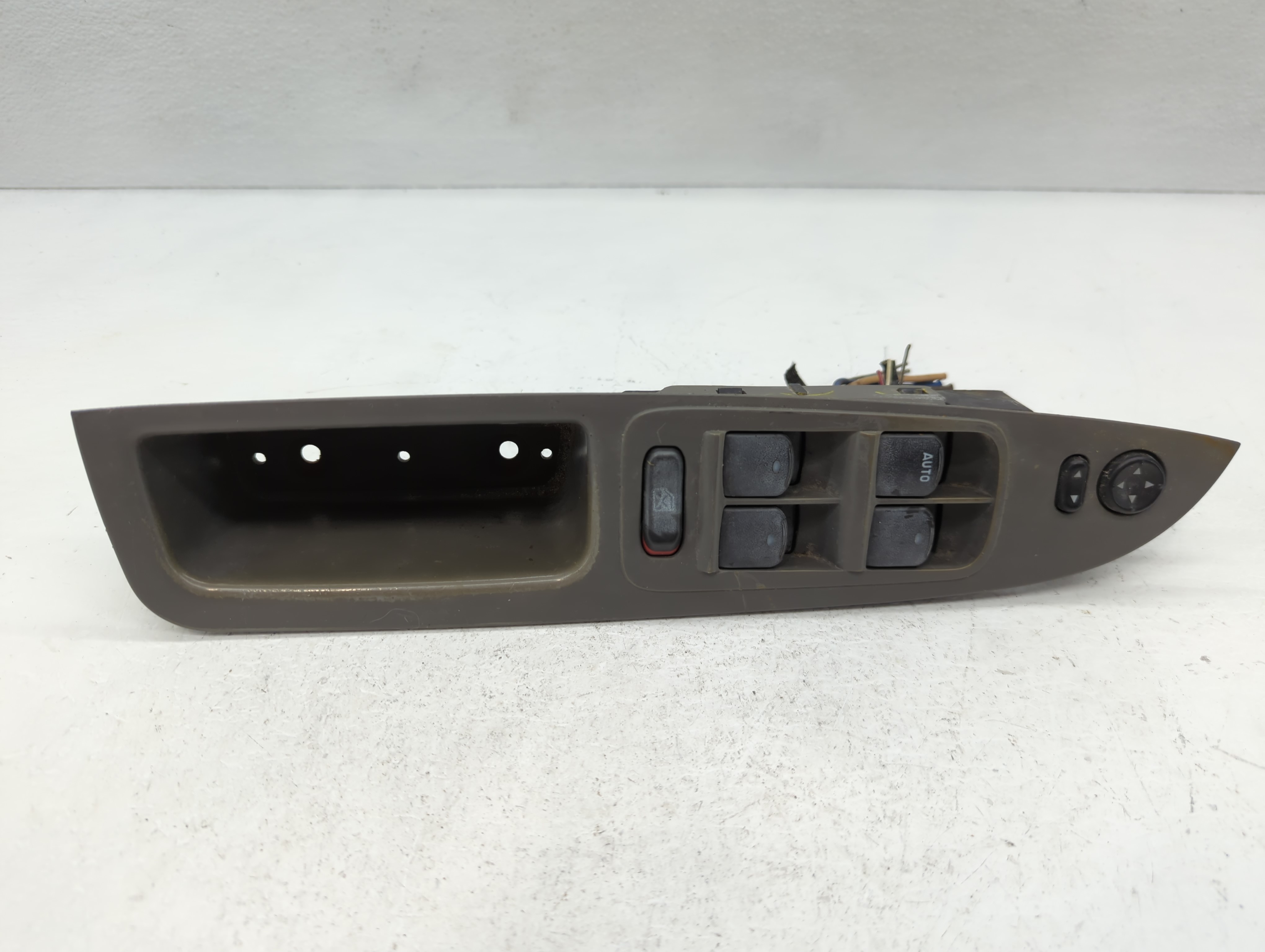 Picture of 2010-2012 Chevrolet Malibu Driver Left Door Master Power Window Switch 1036602