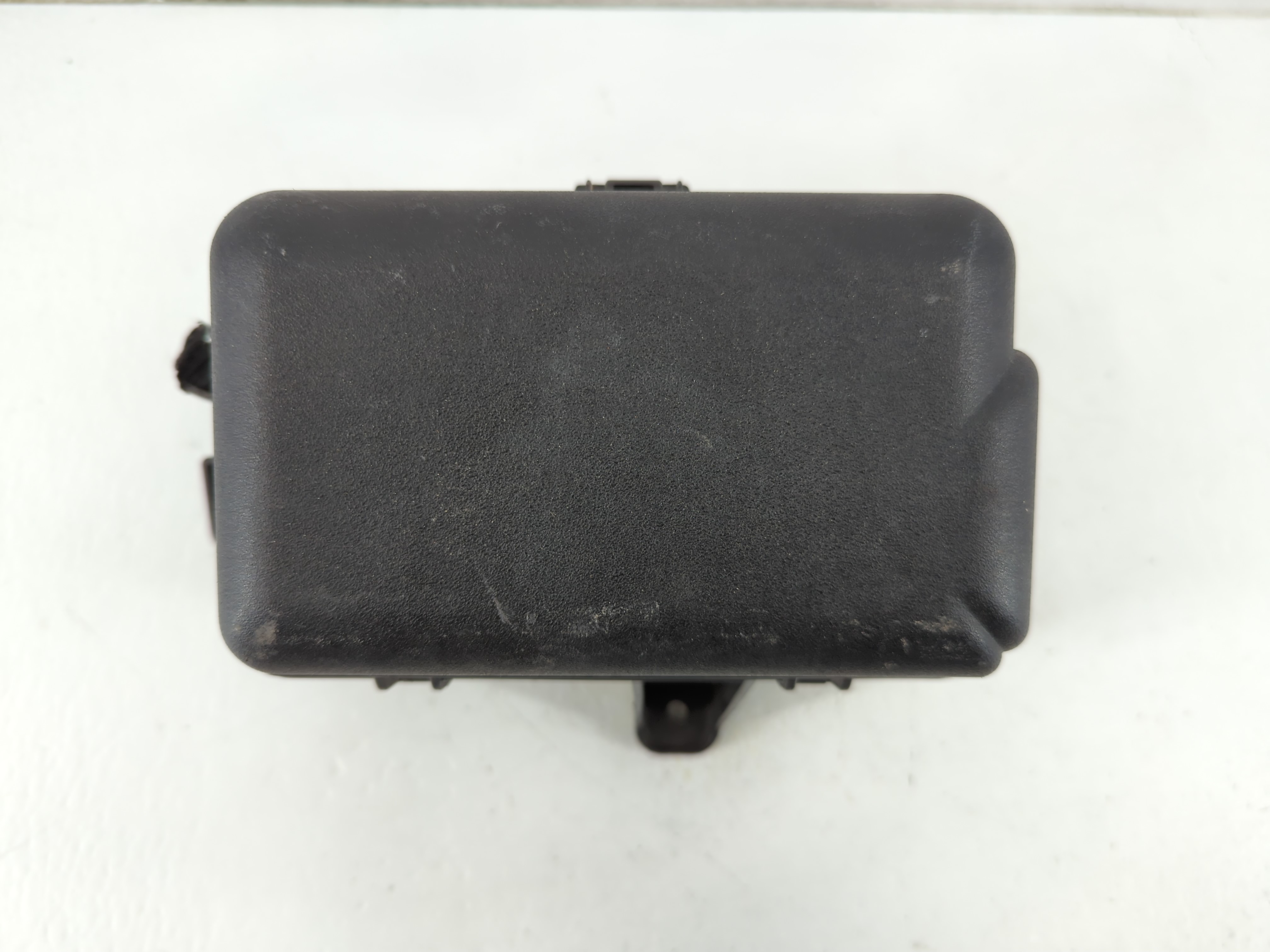 2016-2018 Land Rover Range Rover Fusebox Fuse Box Relay Module 1036640 - Oemusedautoparts1.com