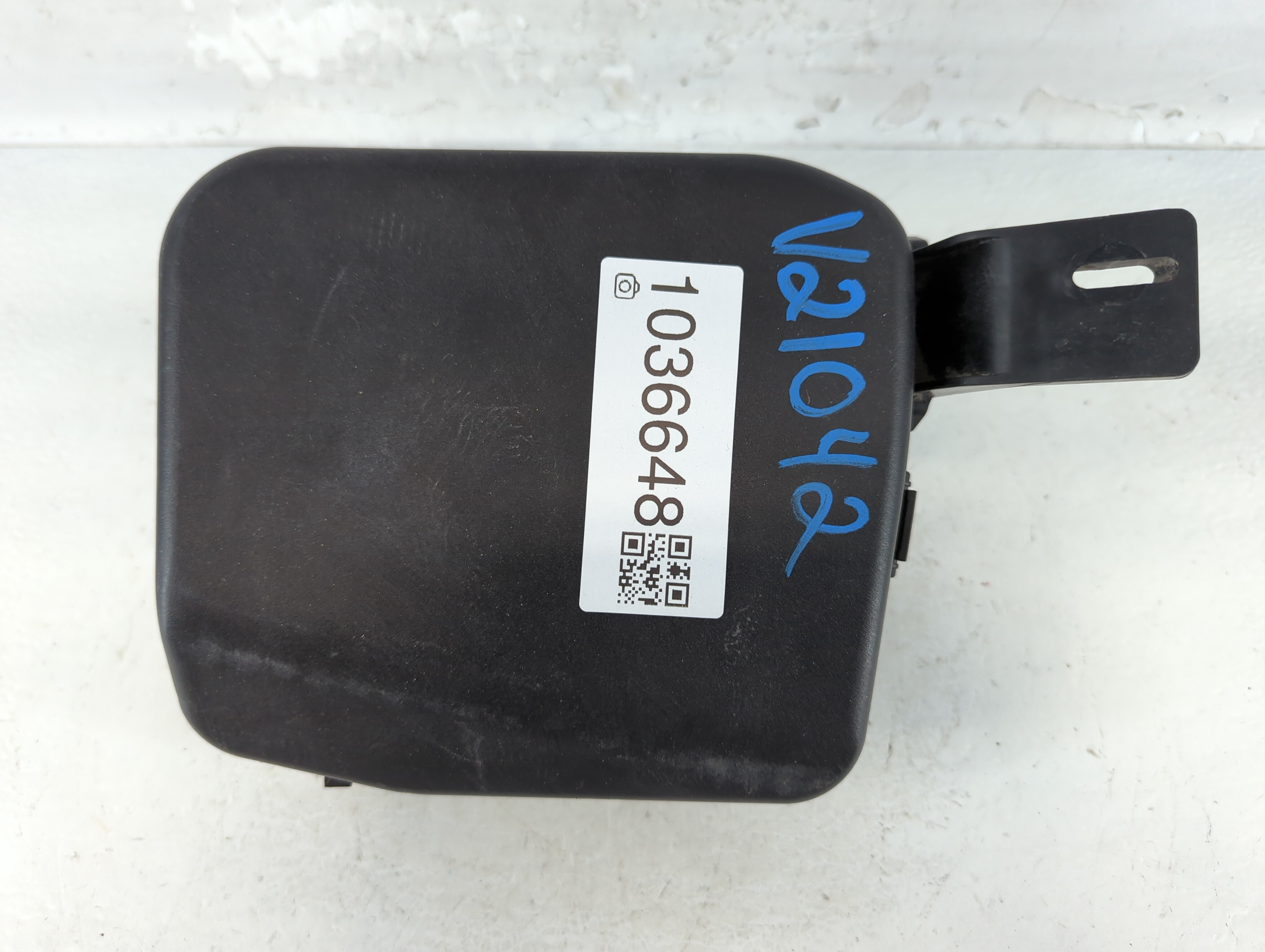 2016-2020 Toyota Yaris Fusebox Fuse Box Relay Module Db5j-6676y 1036648 - Oemusedautoparts1.com