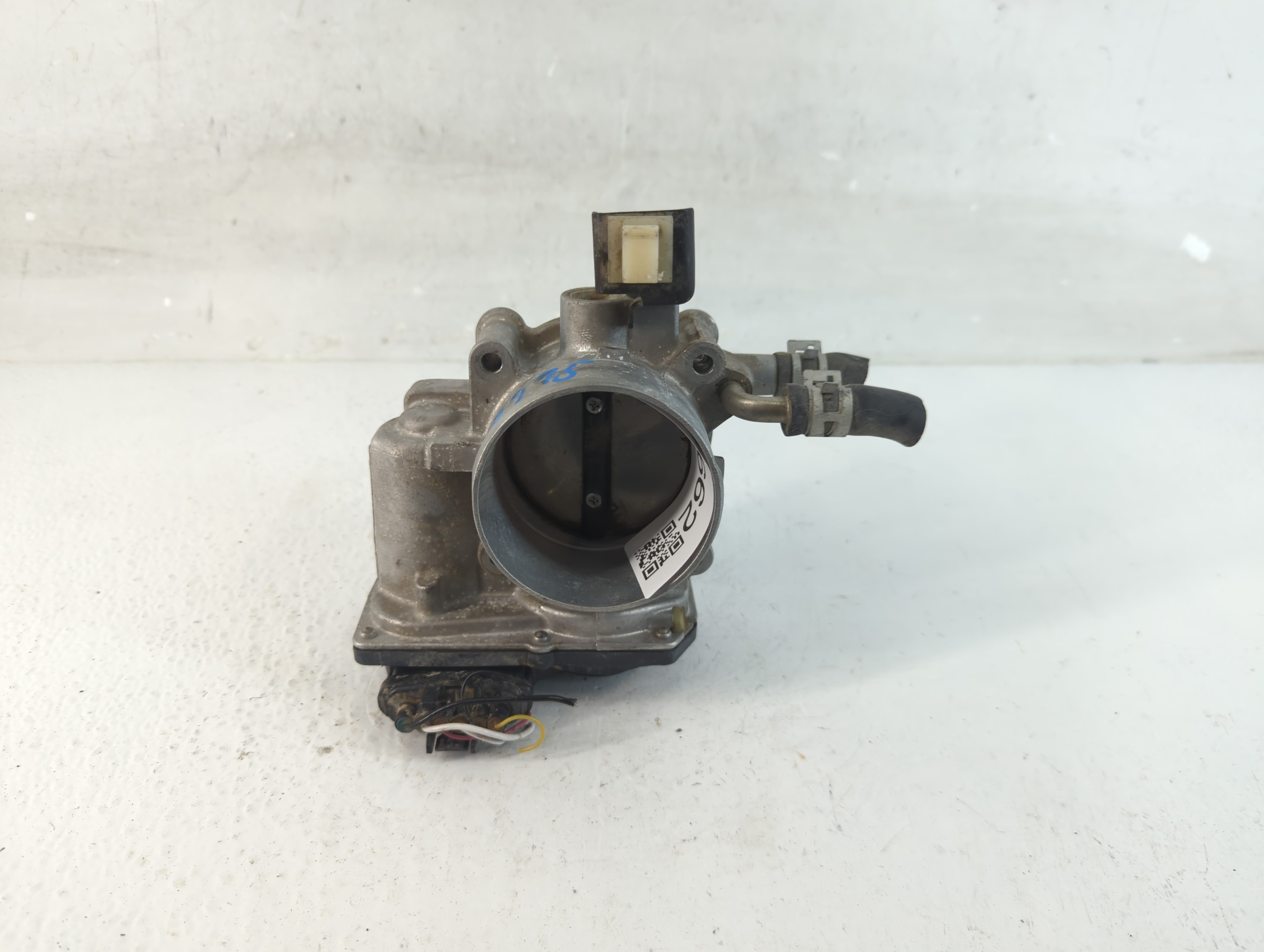 2010-2017 Toyota Camry Throttle Body 1036662 - Oemusedautoparts1.com