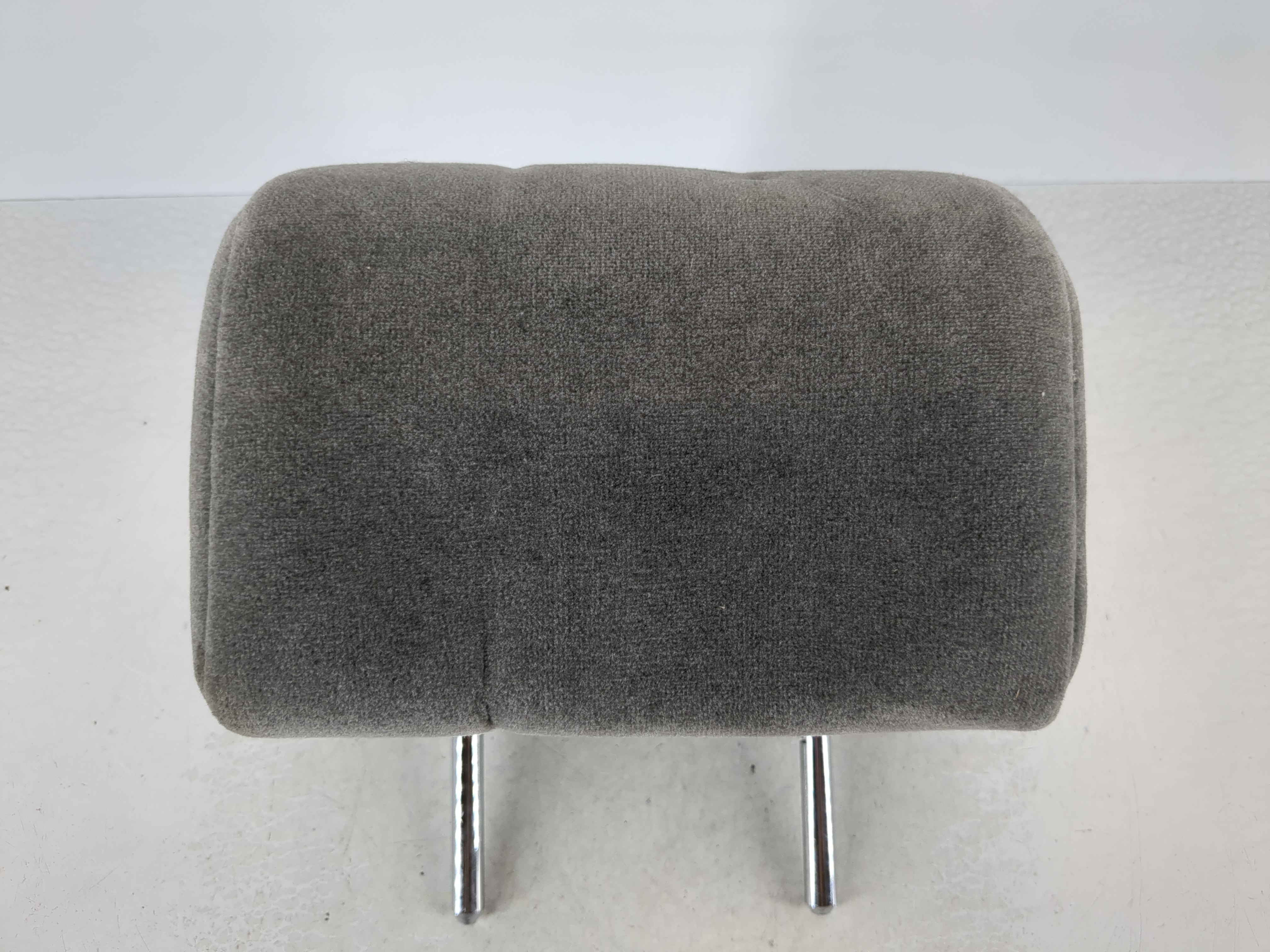 2003-2006 Kia Sorento Headrest Head Rest Rear Center Seat Dark Grey 1036706 - Oemusedautoparts1.com