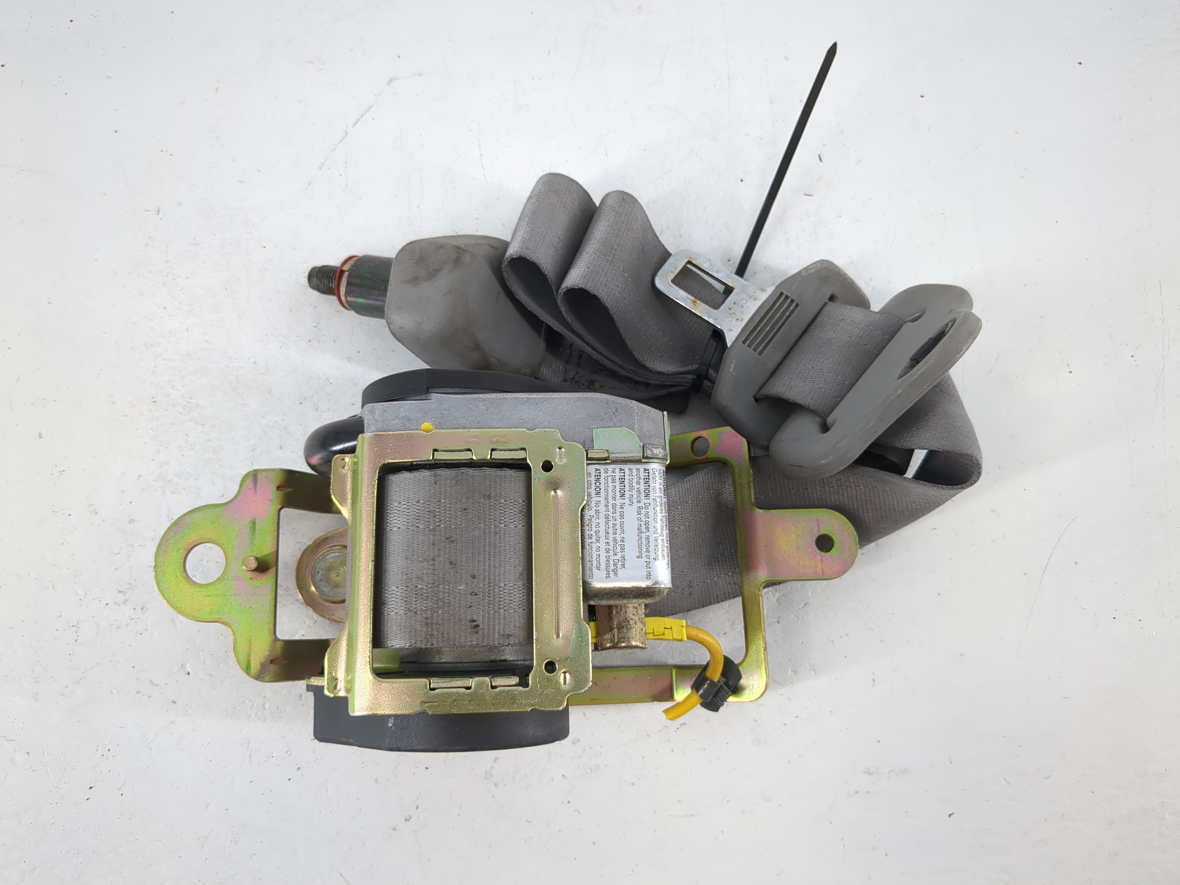 Picture of 2003-2009 Kia Sorento Passenger Front Seatbelt Buckle 1036711
