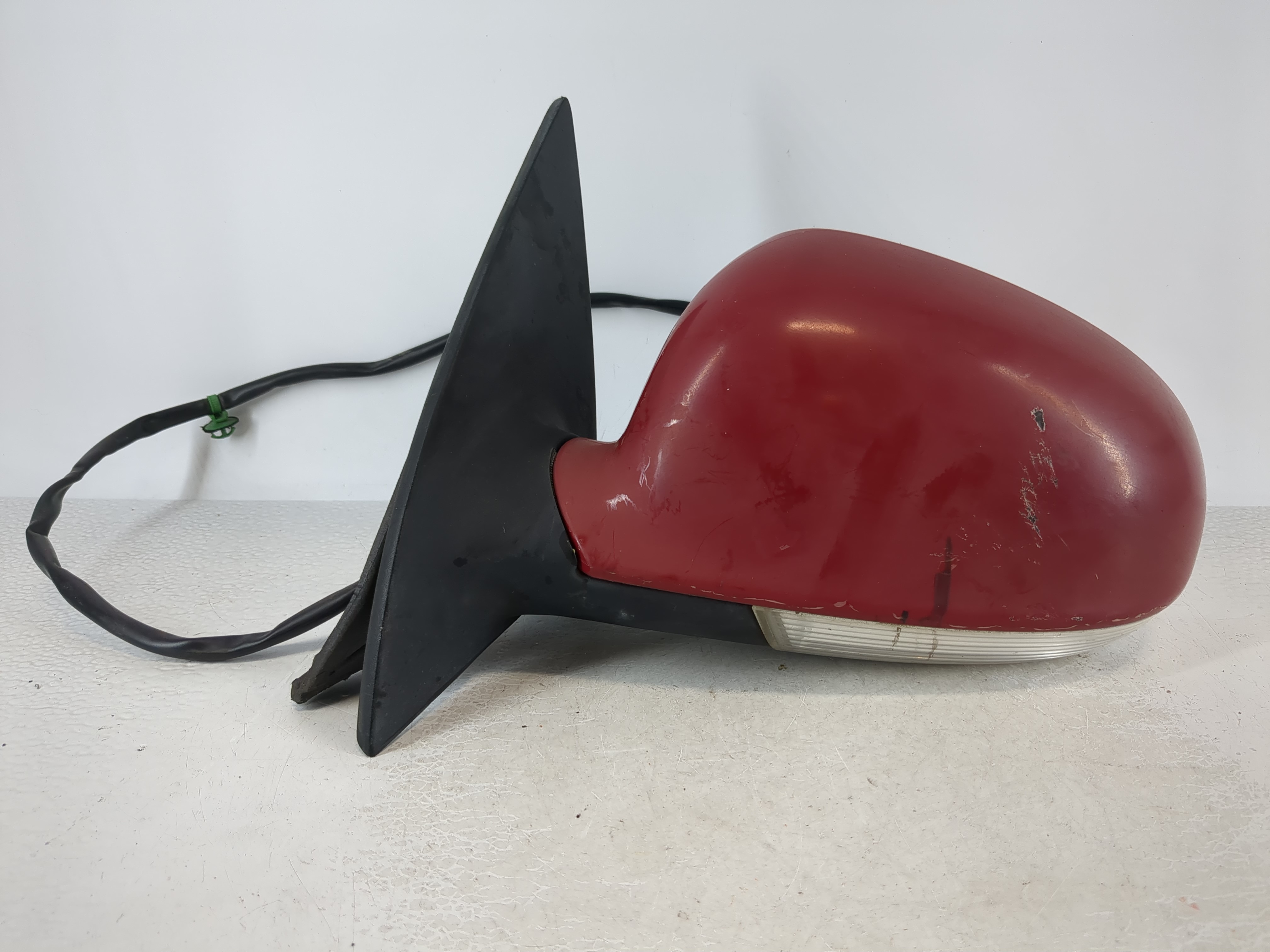 Picture of 2008-2008 Volkswagen Eos Driver Left Side View Manual Door Mirror Red 1036835