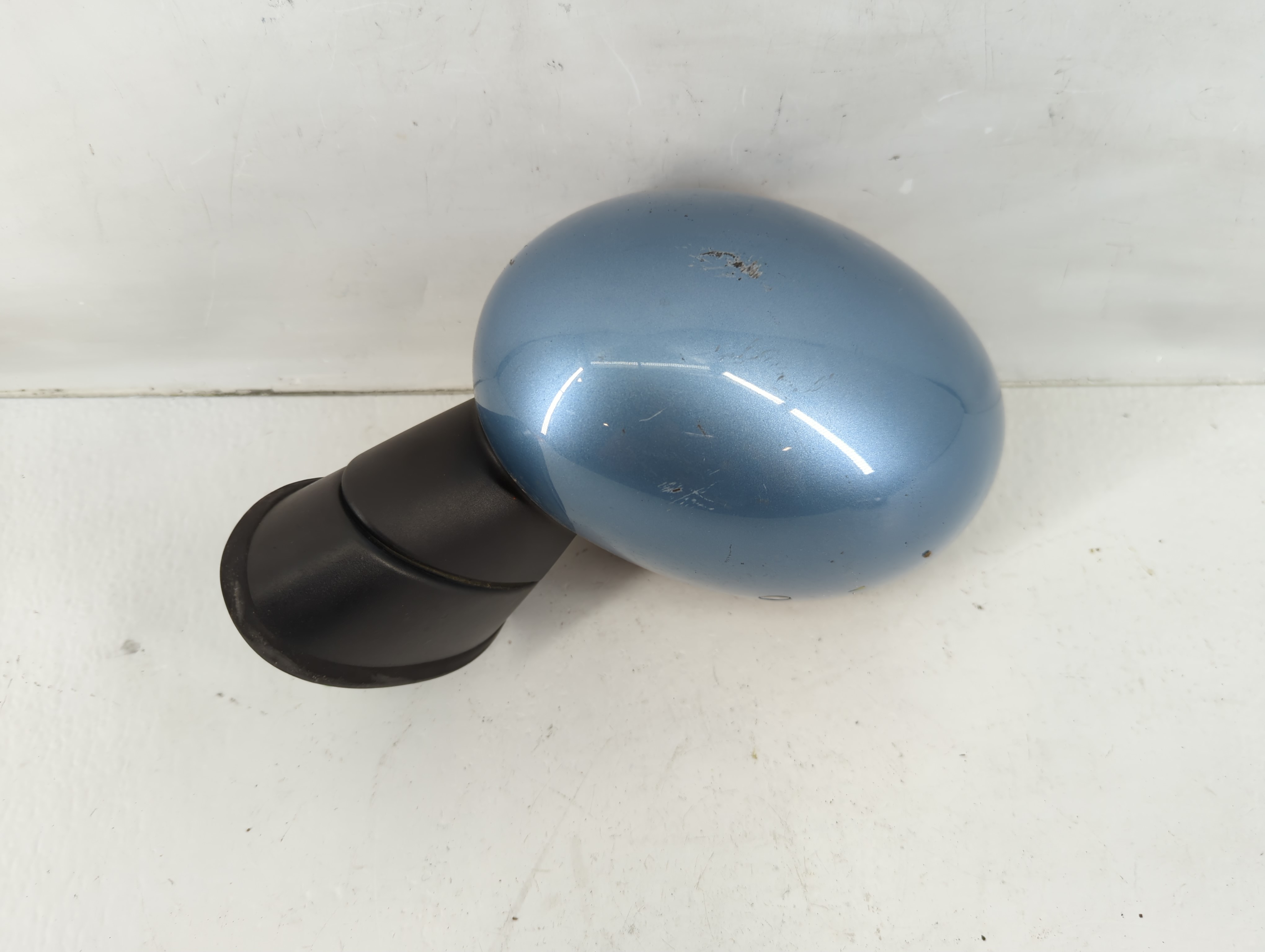 Picture of 2017 Mini Cooper Clubman Driver Left Side View Manual Door Mirror 1037121