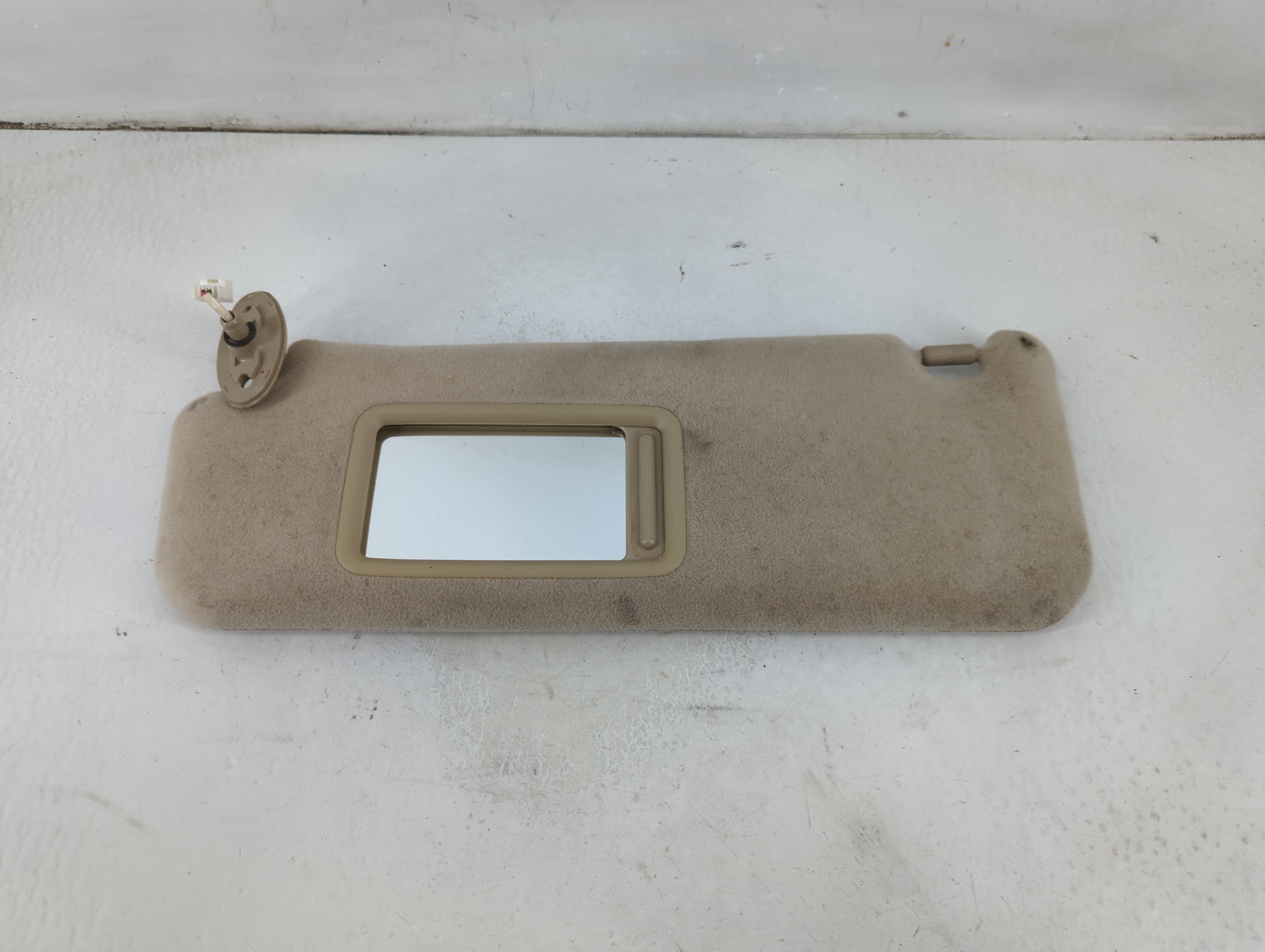 Picture of 2004 Toyota Prius Driver Sun Visor Mirror Left Sunvisor 1037355