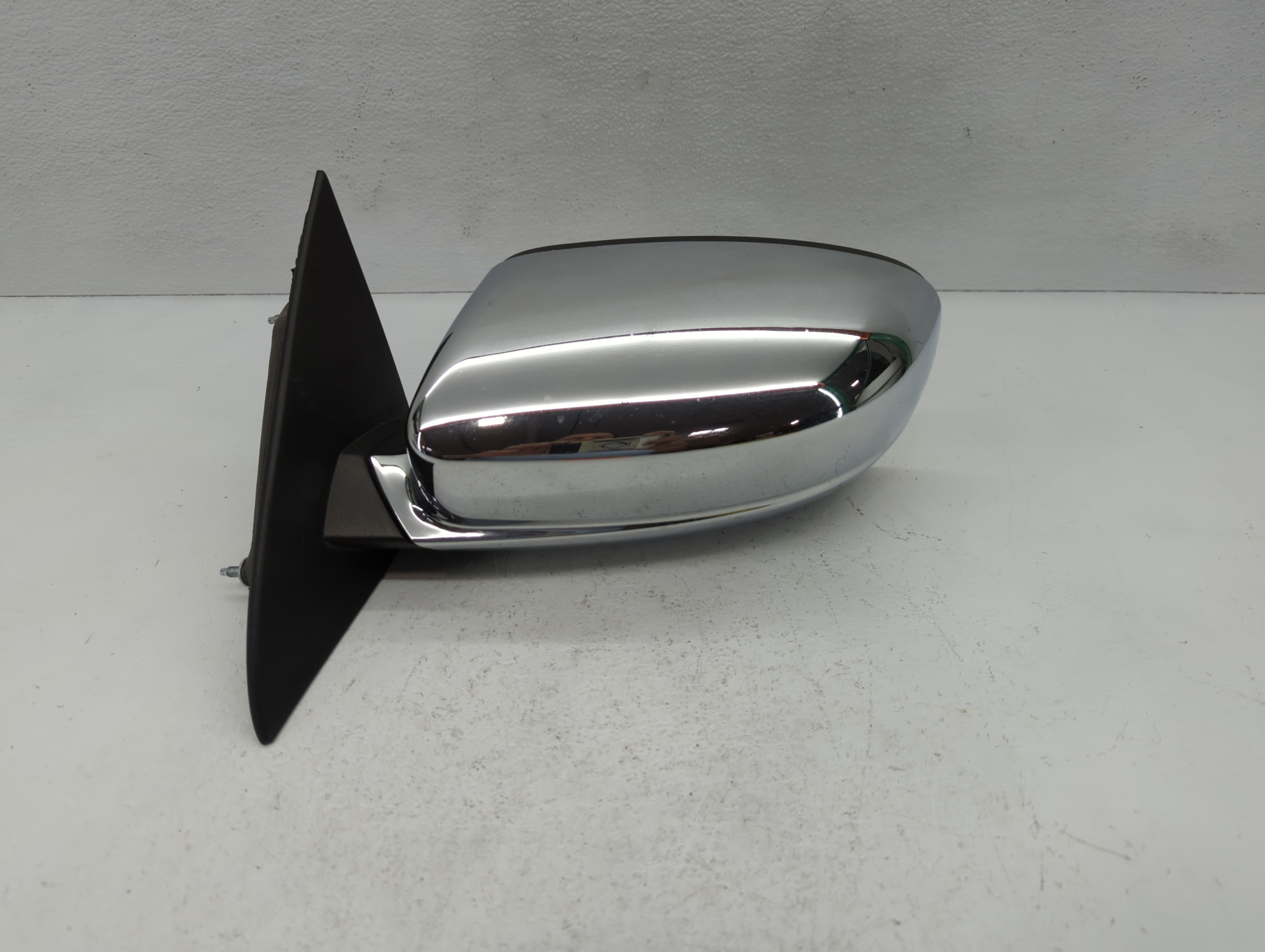 2011-2014 Chrysler 200 Driver Left Side View Manual Door Mirror Chrome 1037475 - Oemusedautoparts1.com