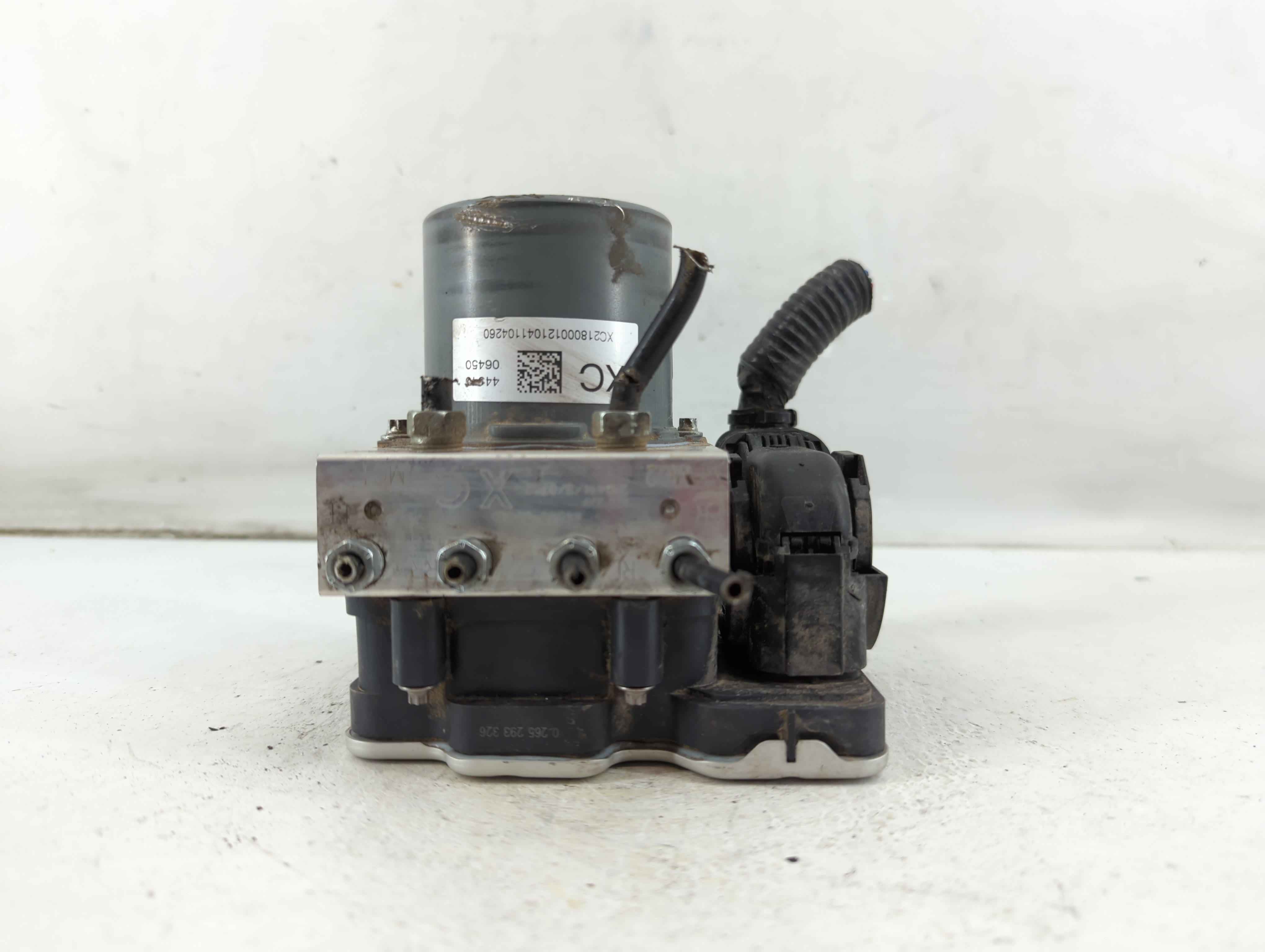 2021-2022 Toyota Camry Abs Pump Control Module 1037584 - Oemusedautoparts1.com