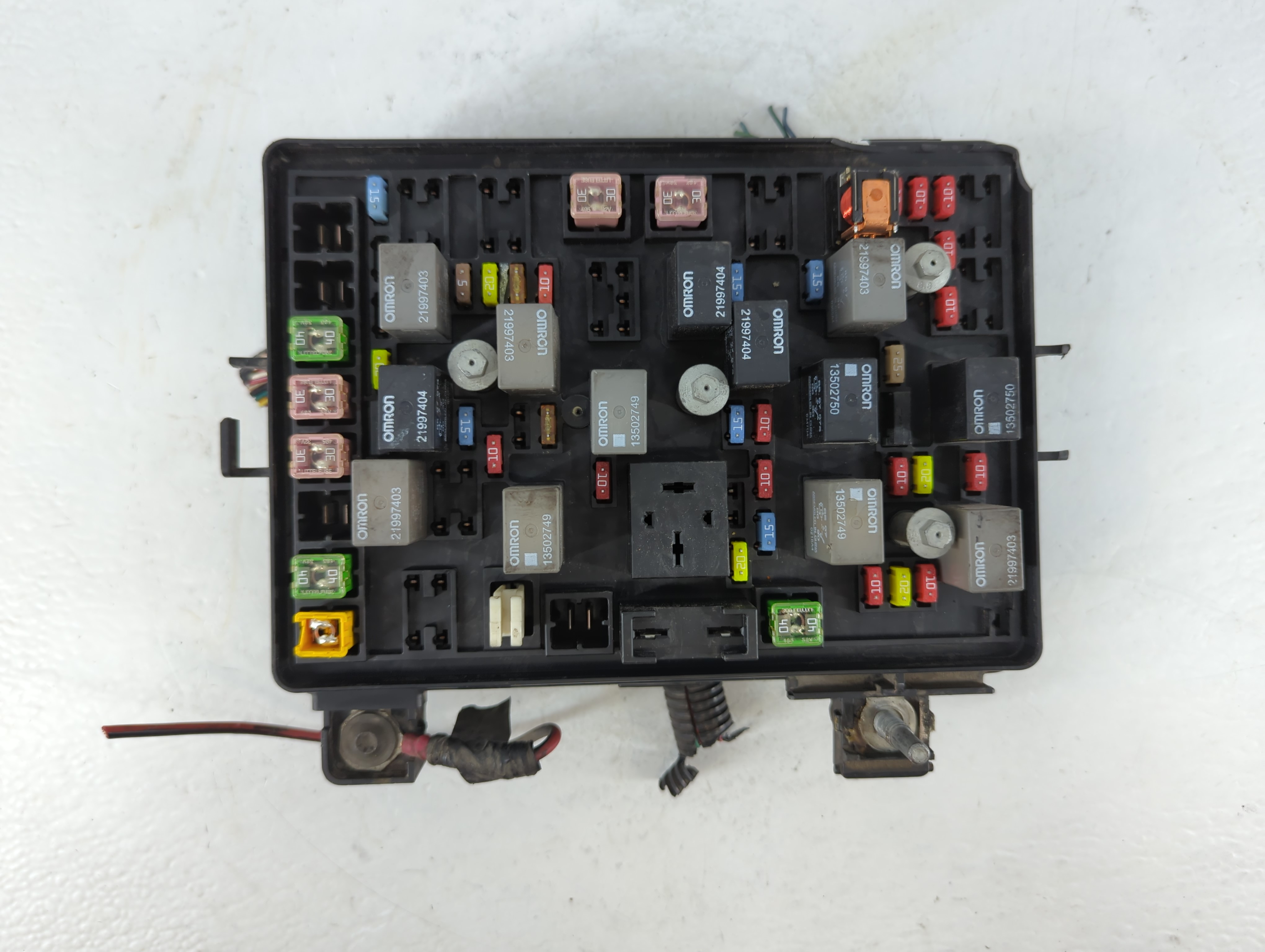 2009-2011 Chevrolet Hhr Fusebox Fuse Box Relay Module 20908792 1037614 - Oemusedautoparts1.com