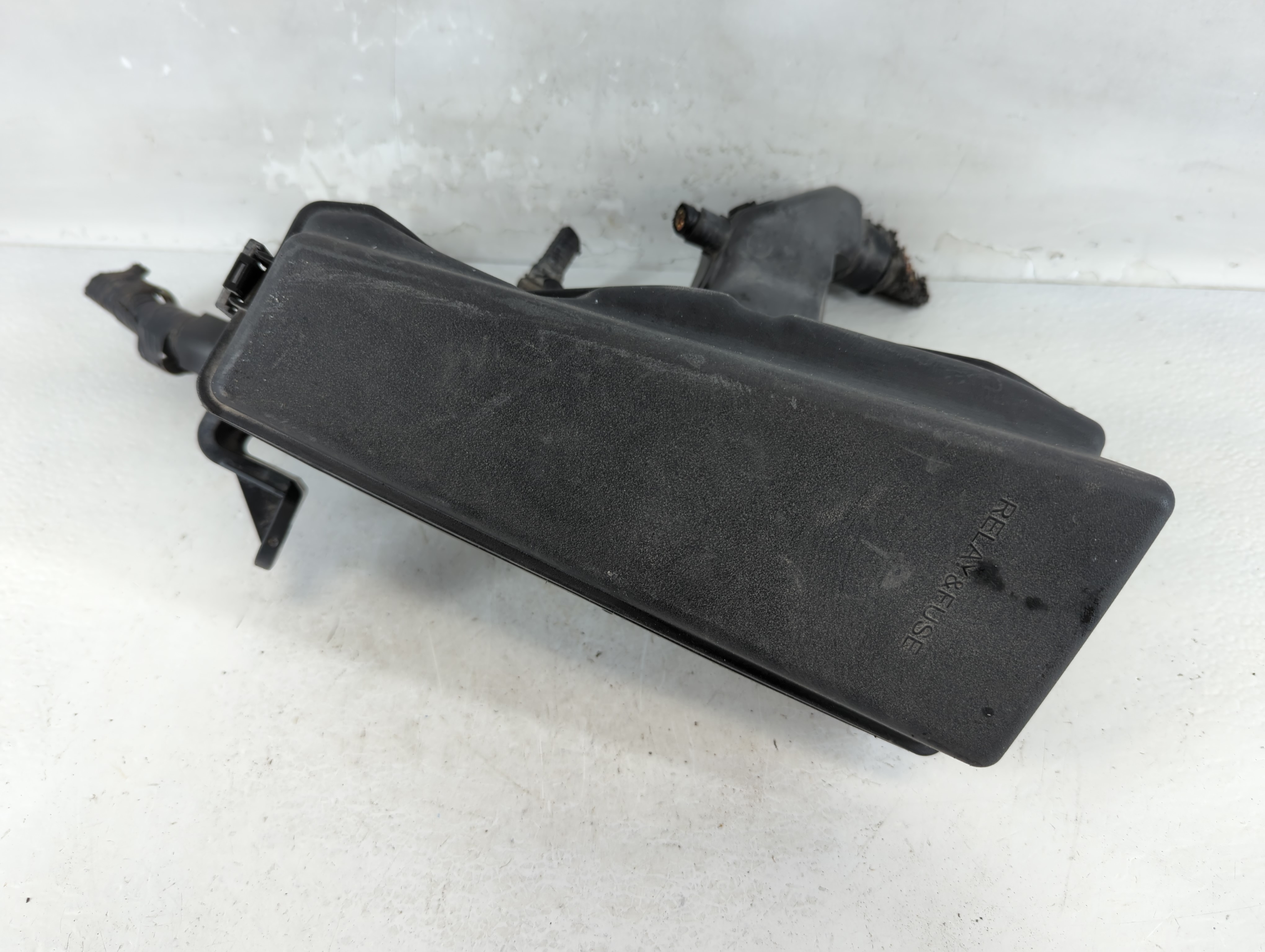 Picture of 2016-2018 Toyota Avalon Fusebox Fuse Box Relay Module 1037659