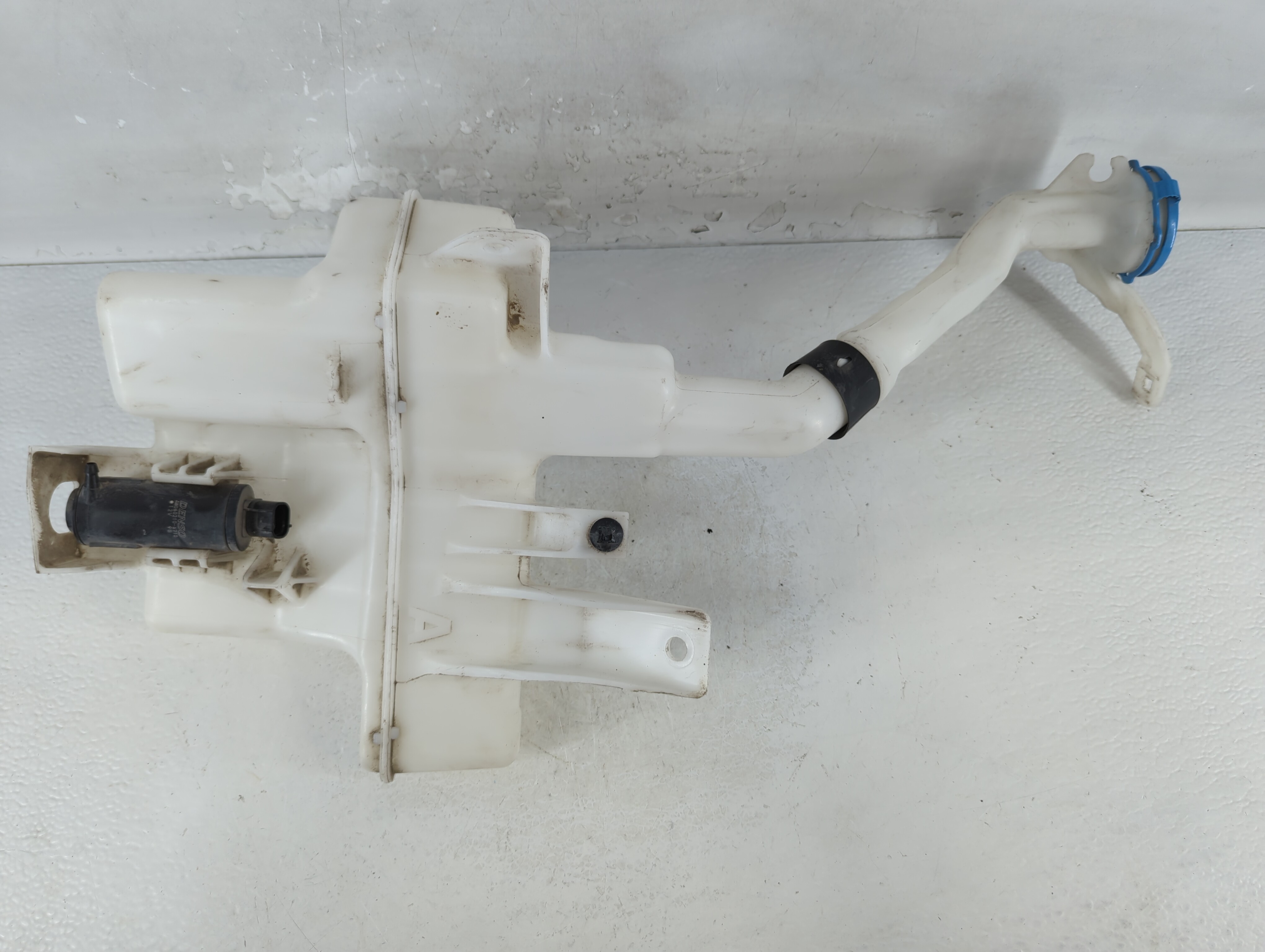 2018-2022 Honda Accord Windshield Washer Fluid Reservoir Bottle Oem 1037689 - Oemusedautoparts1.com