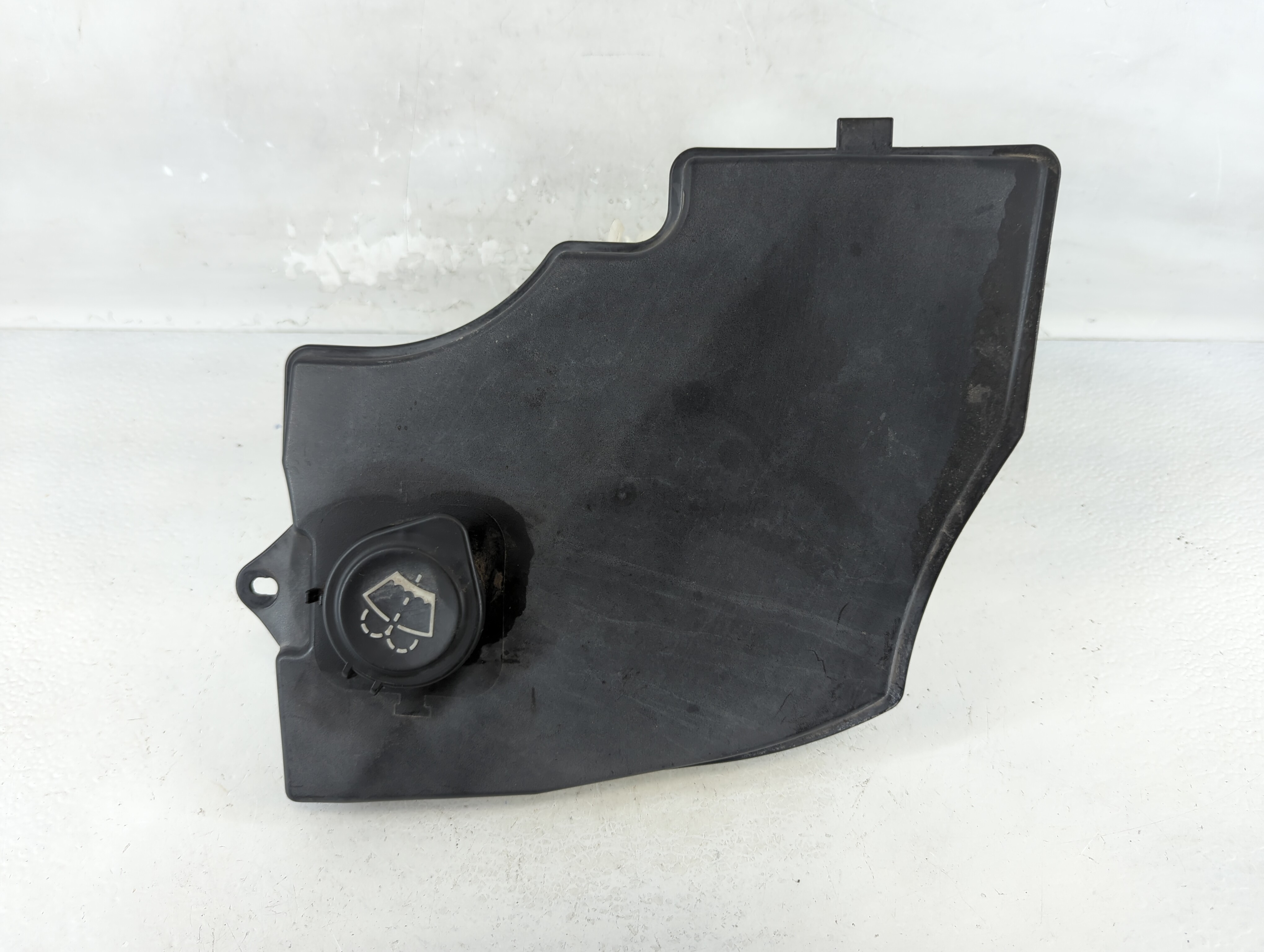 2004-2010 Bmw X3 Windshield Washer Fluid Reservoir Bottle Oem 1037692 - Oemusedautoparts1.com