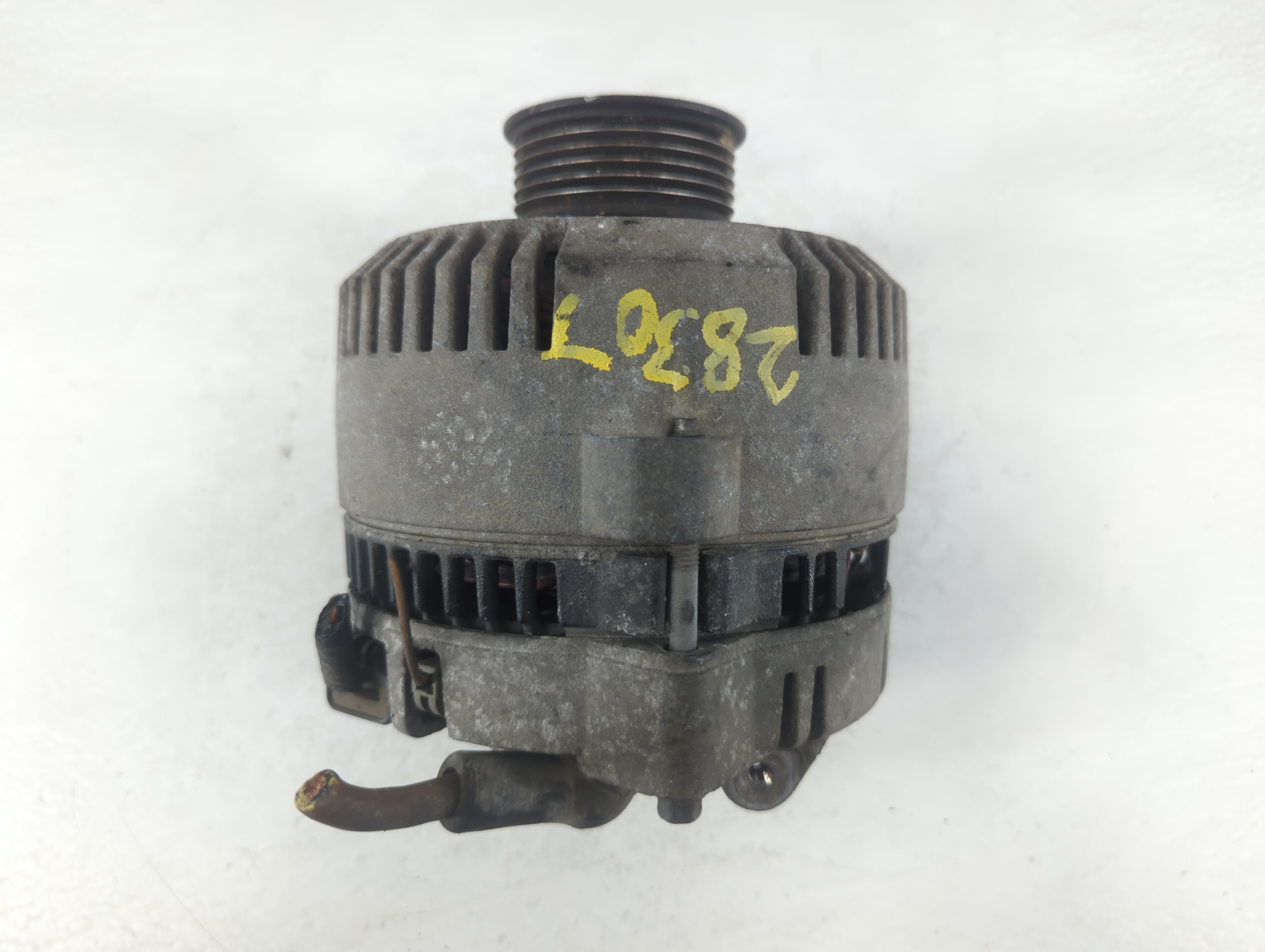 2003 Ford F-250 Super Duty Alternator Generator Charging Assembly Engine Oem 1037729 - Oemusedautoparts1.com