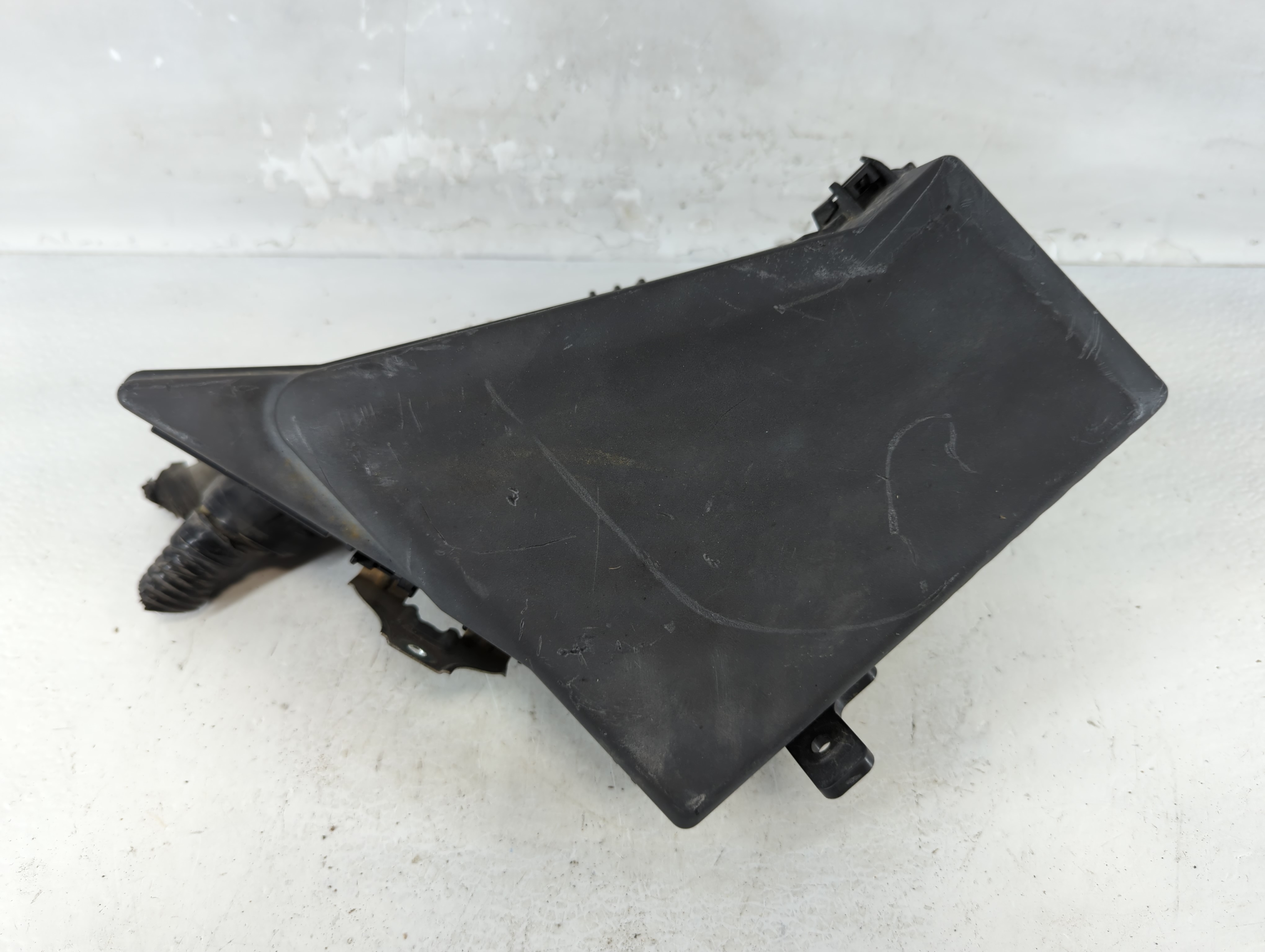 2008-2011 Subaru Impreza Fusebox Fuse Box Relay Module Mb100200b 1037735 - Oemusedautoparts1.com