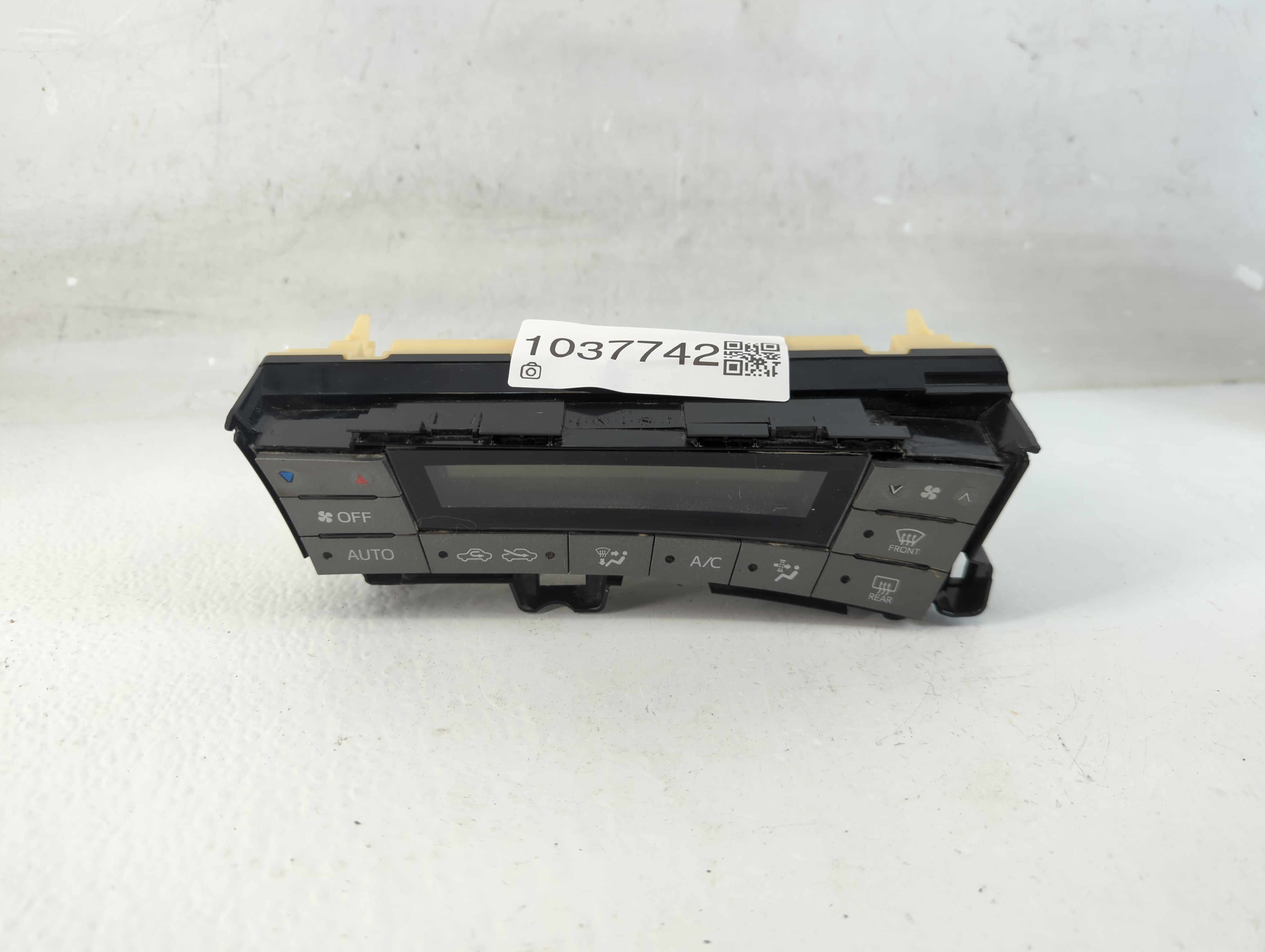 2013-2015 Toyota Prius Ac Heater Climate Control 75d726 1037742 - Oemusedautoparts1.com