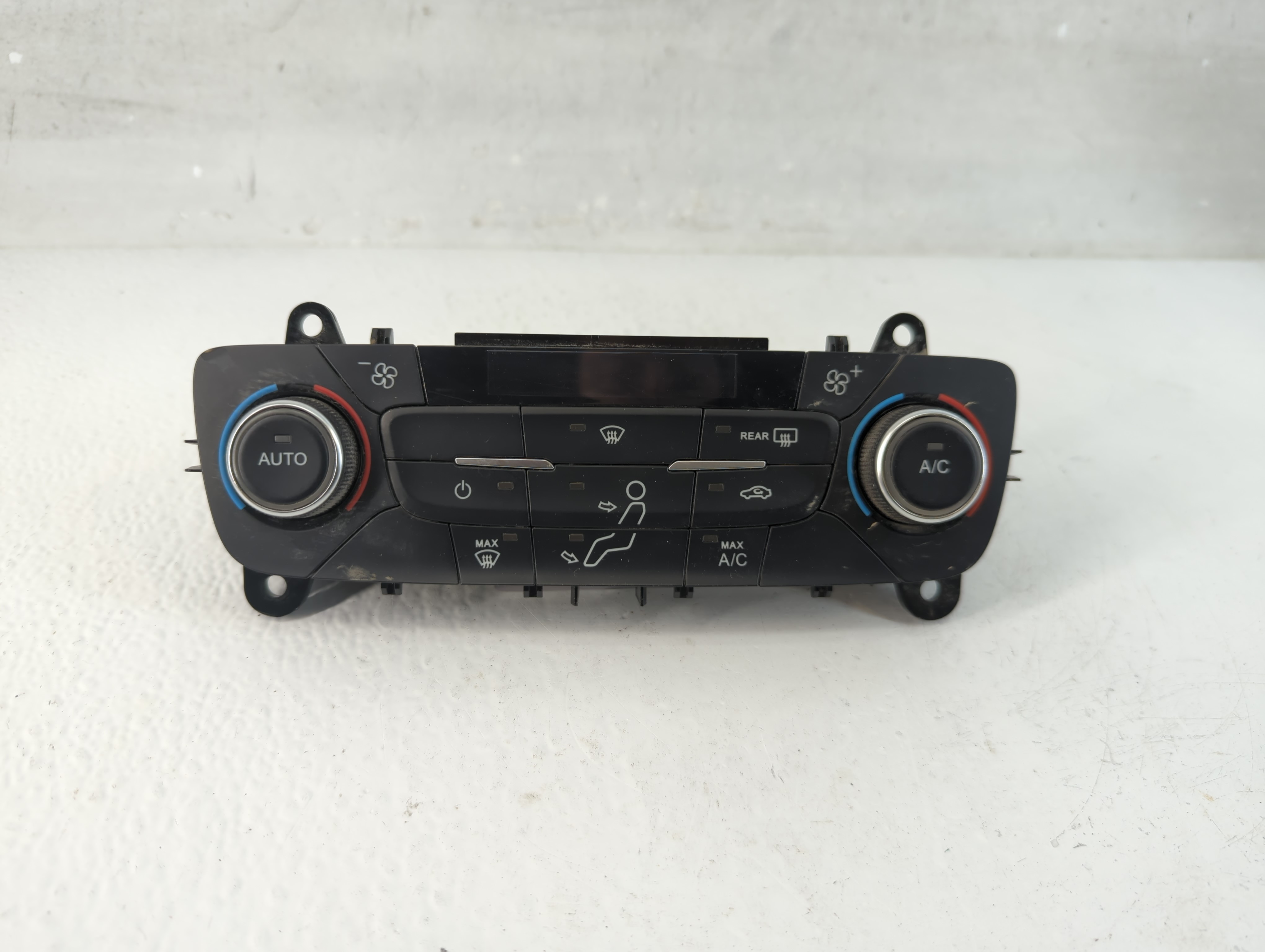 2017-2017 Ford Escape Ac Heater Climate Control Gj5t-18c612-ea 1037743 - Oemusedautoparts1.com