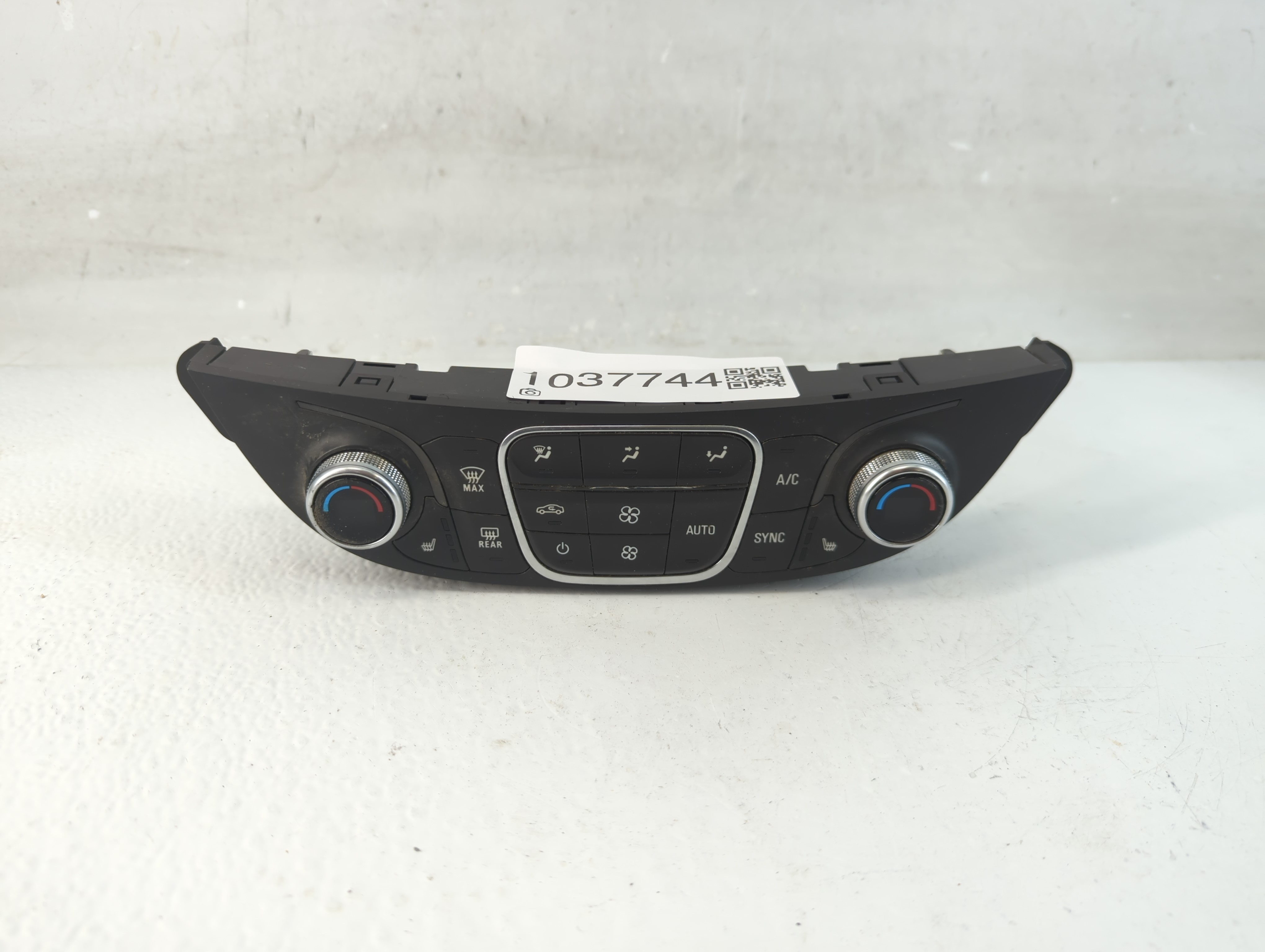 2018-2021 Chevrolet Malibu Ac Heater Climate Control 84426649 1037744 - Oemusedautoparts1.com