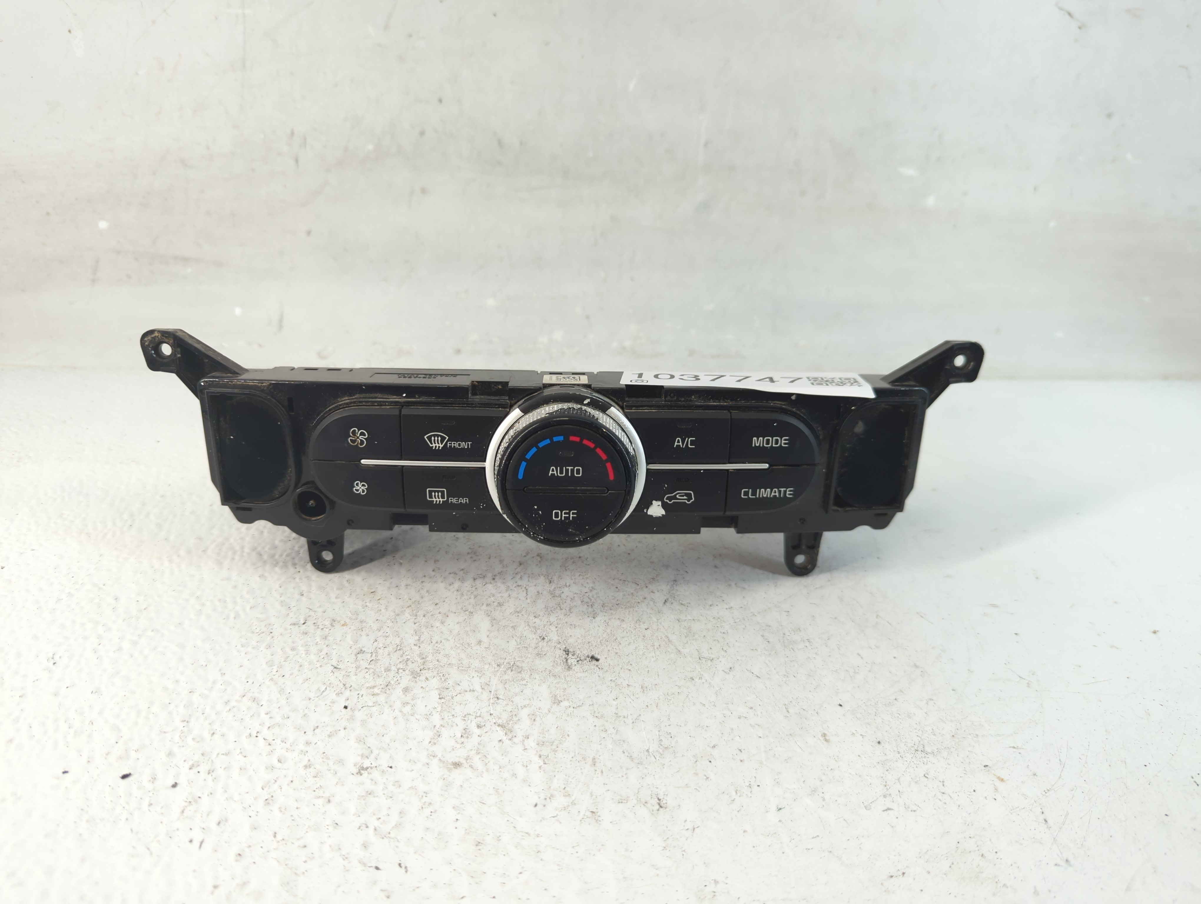 2017-2019 Kia Soul Ac Heater Climate Control 97250-b2gq1ca 1037747 - Oemusedautoparts1.com