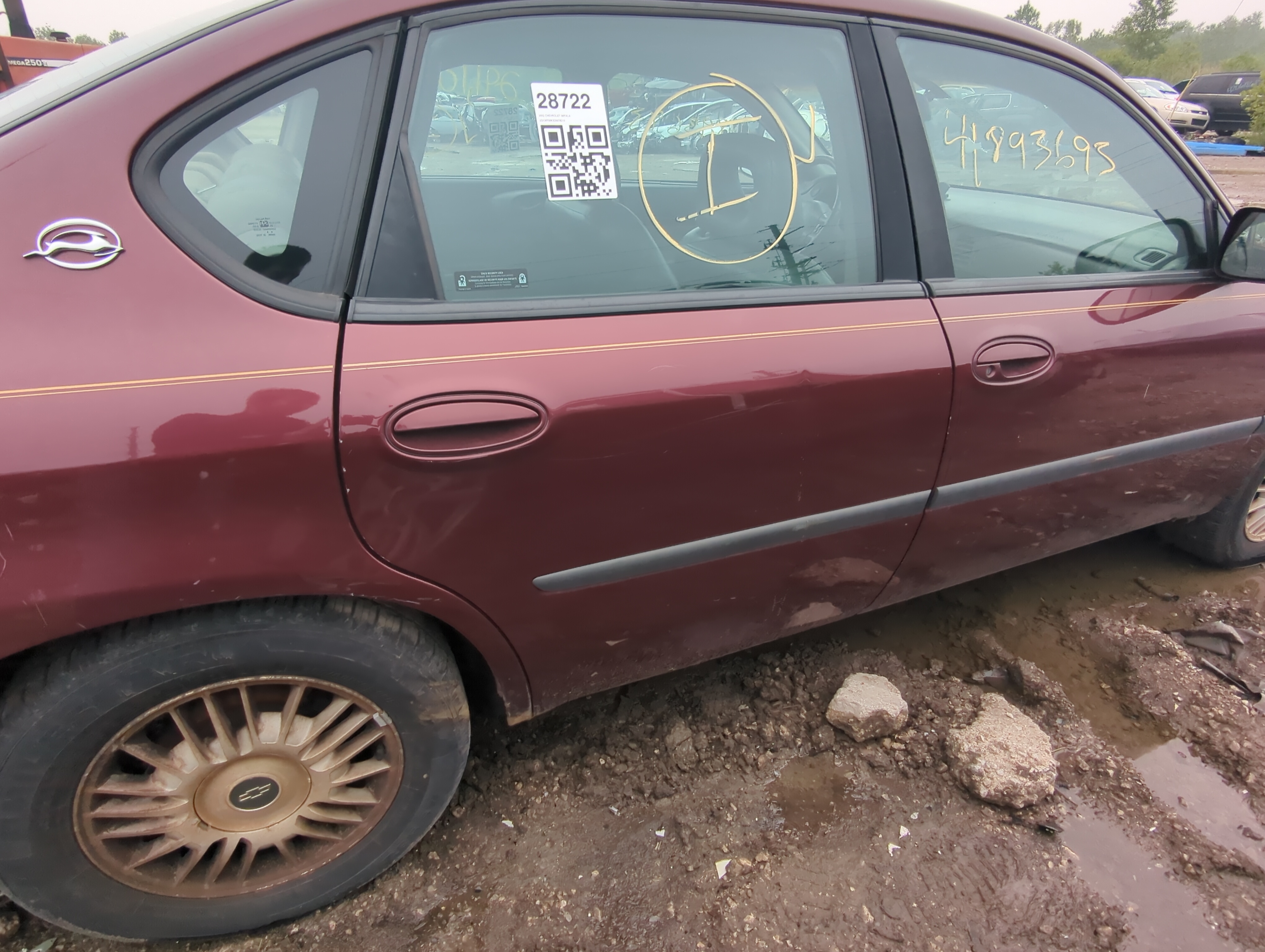 Picture of 2000-2003 Chevrolet Impala Passenger Rear Door Oem 1046330