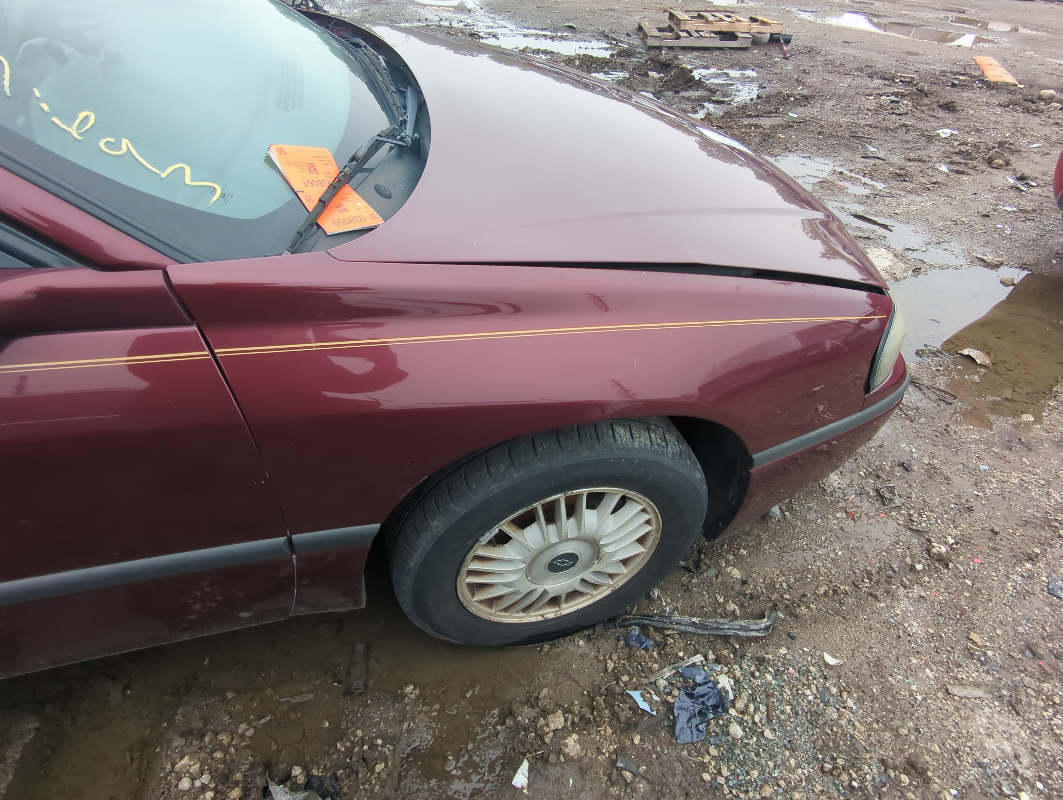 Picture of 2000-2005 Chevrolet Impala Passenger Fender 1046335
