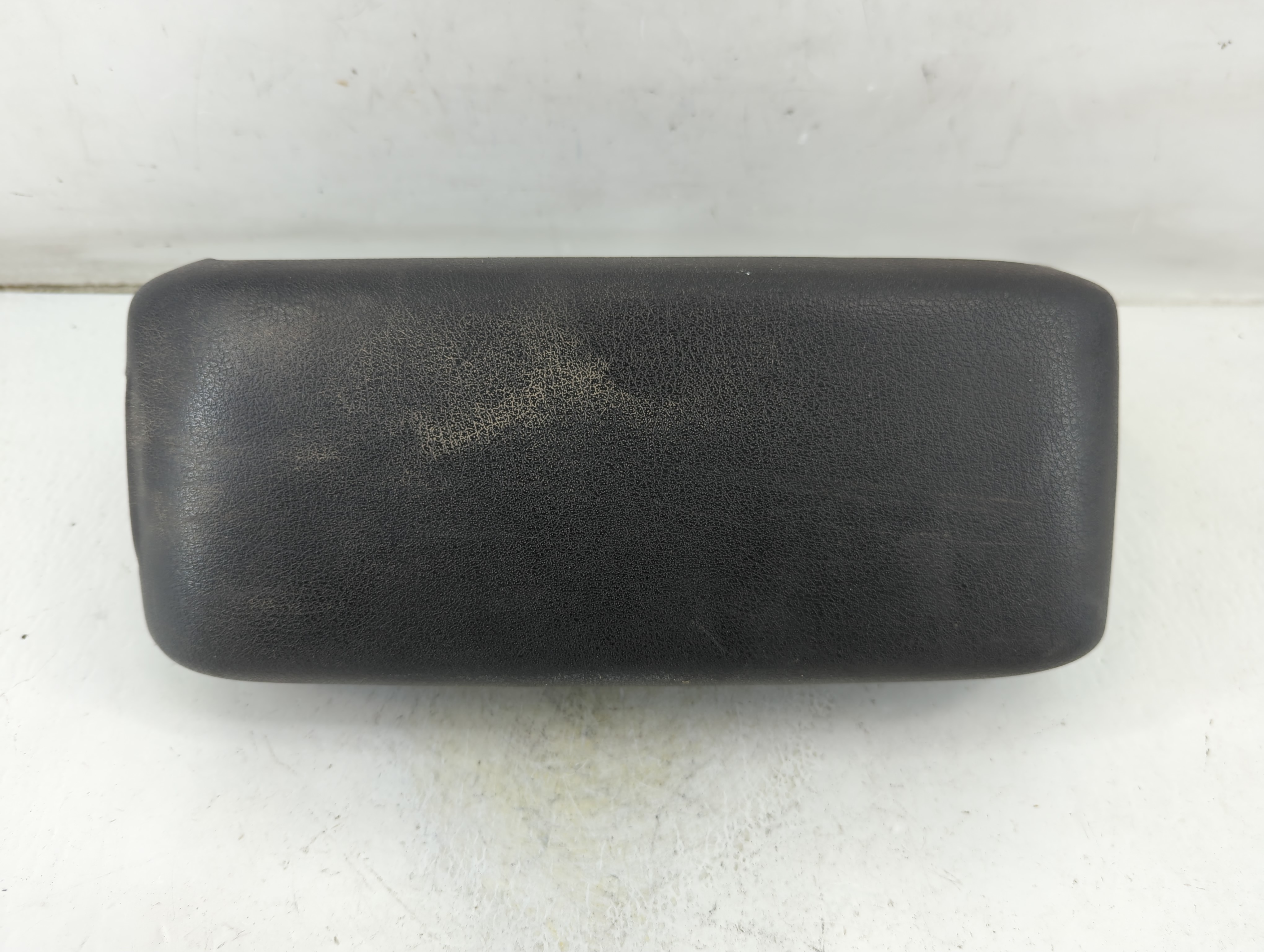 2011-2017 Jeep Patriot Center Console Armrest Cover Lid Black 1046653 - Oemusedautoparts1.com