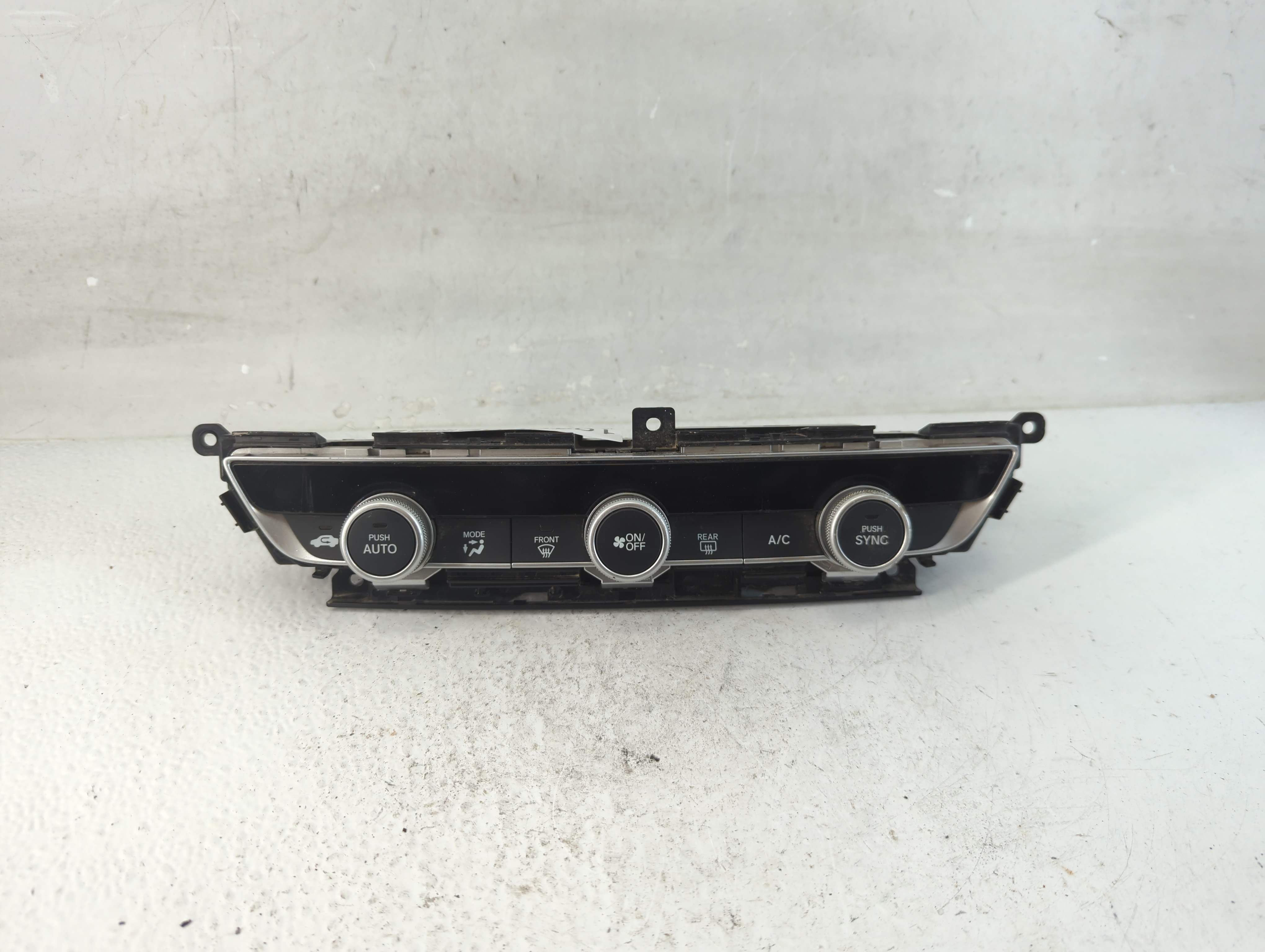 2018-2020 Honda Accord Ac Heater Climate Control 79610tvaa016m1 1046662 - Oemusedautoparts1.com