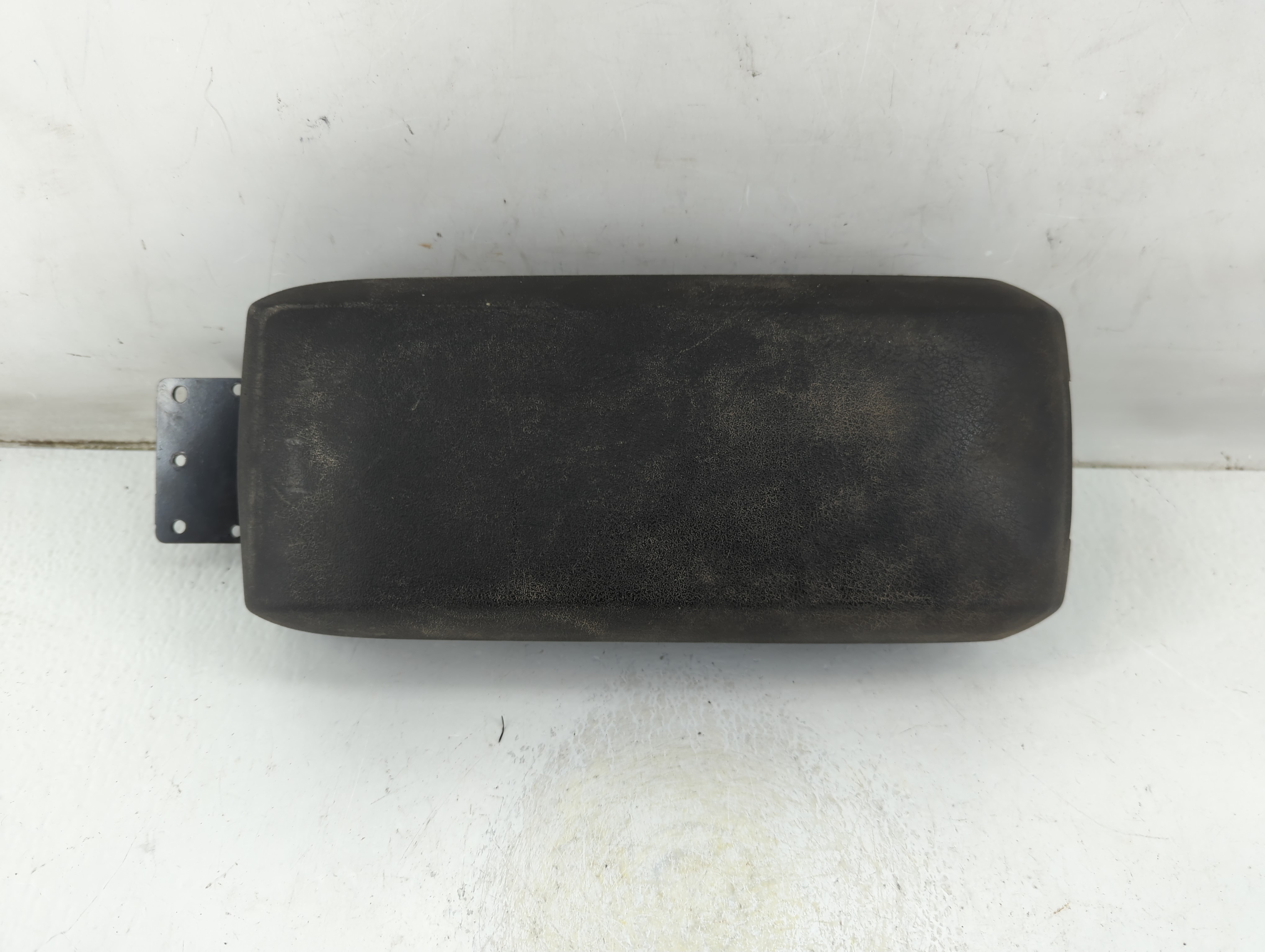 2009-2010 Jeep Patriot Center Console Armrest Cover Lid Black 1046688 - Oemusedautoparts1.com