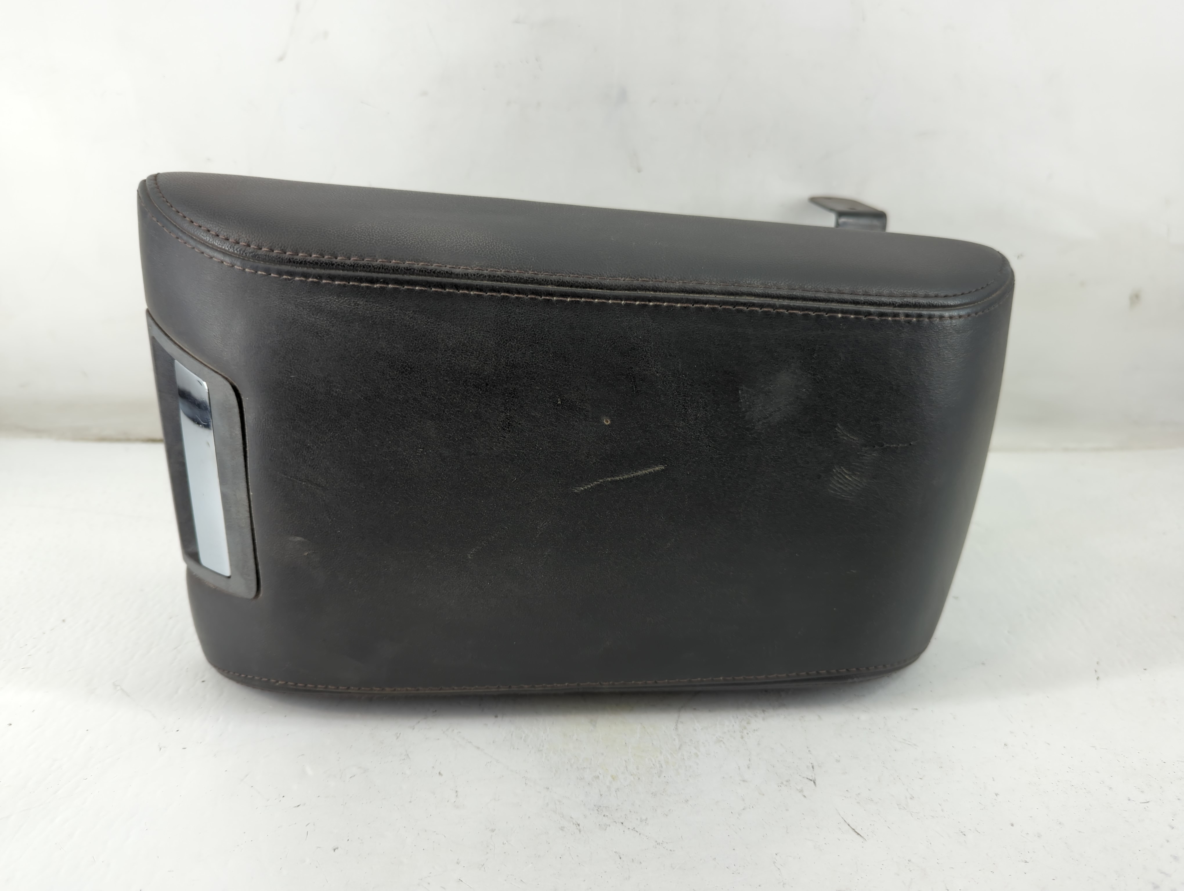 Picture of 2014 Lincoln Mkx Center Console Armrest Cover Lid Black 1046692