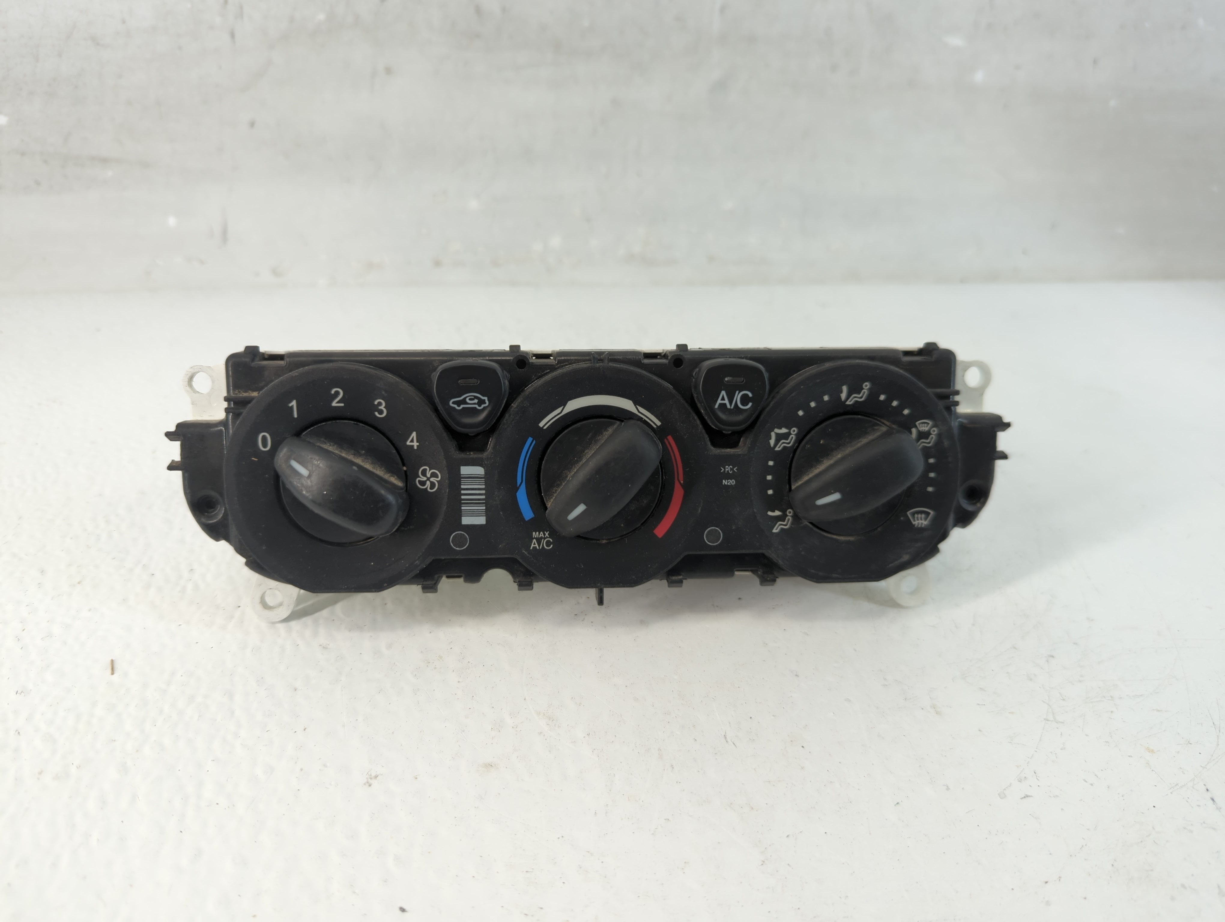 2015-2019 Ford Transit-250 Ac Heater Climate Control Bm5t-19980 1046697 - Oemusedautoparts1.com