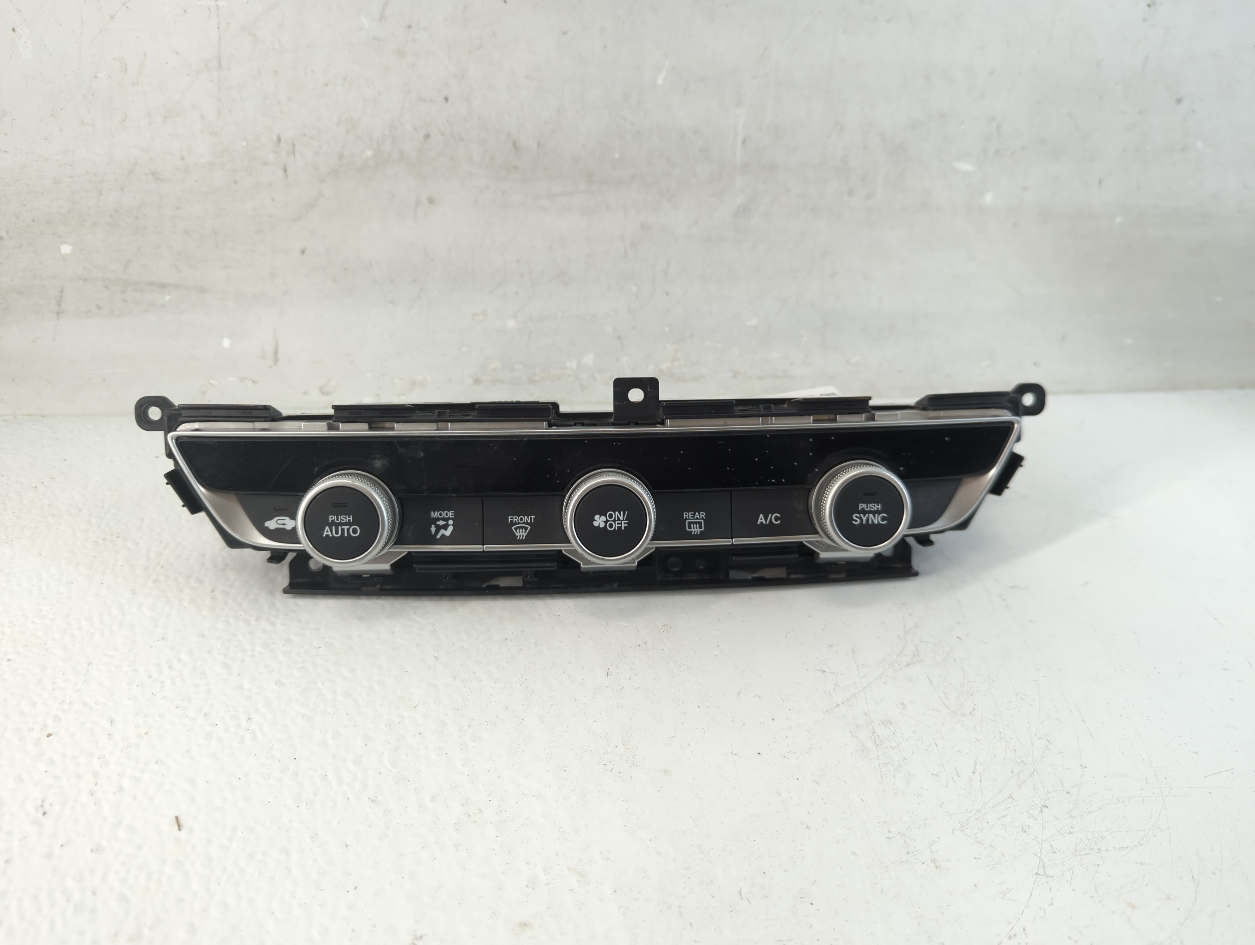 2018-2020 Honda Accord Ac Heater Climate Control 79610tvaa016m1 1046699 - Oemusedautoparts1.com